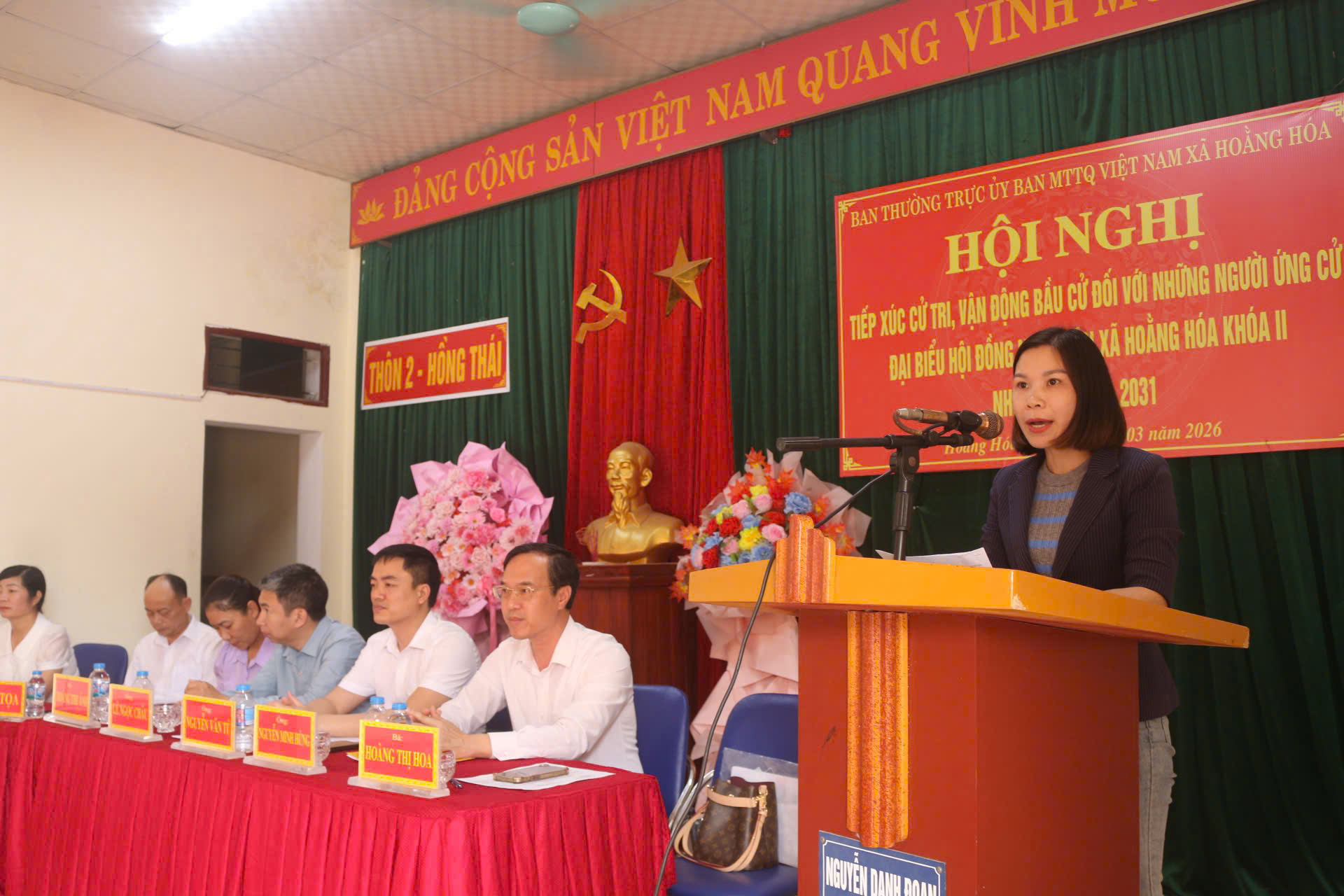 Anh-tin-bai