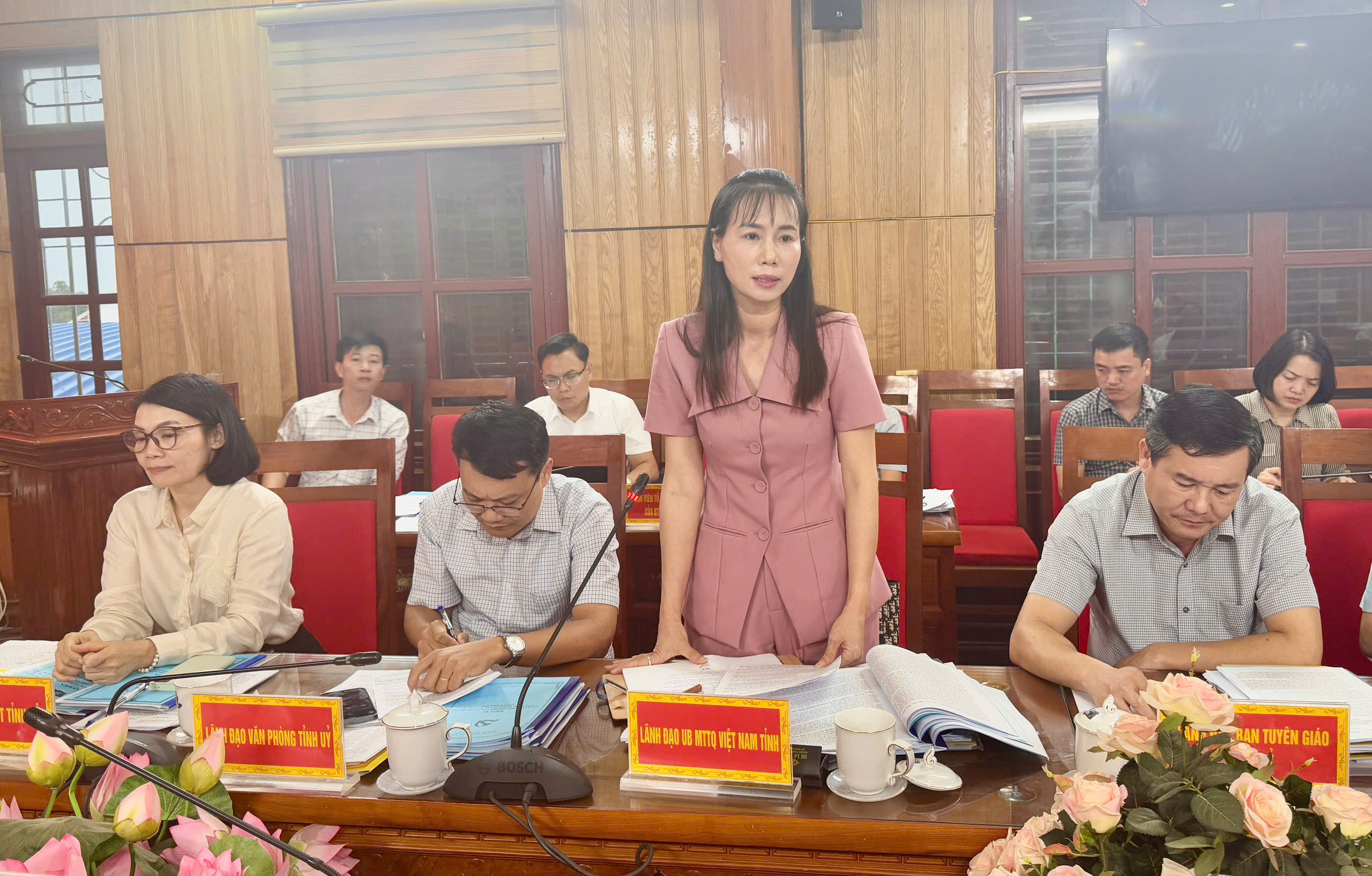 Anh-tin-bai
