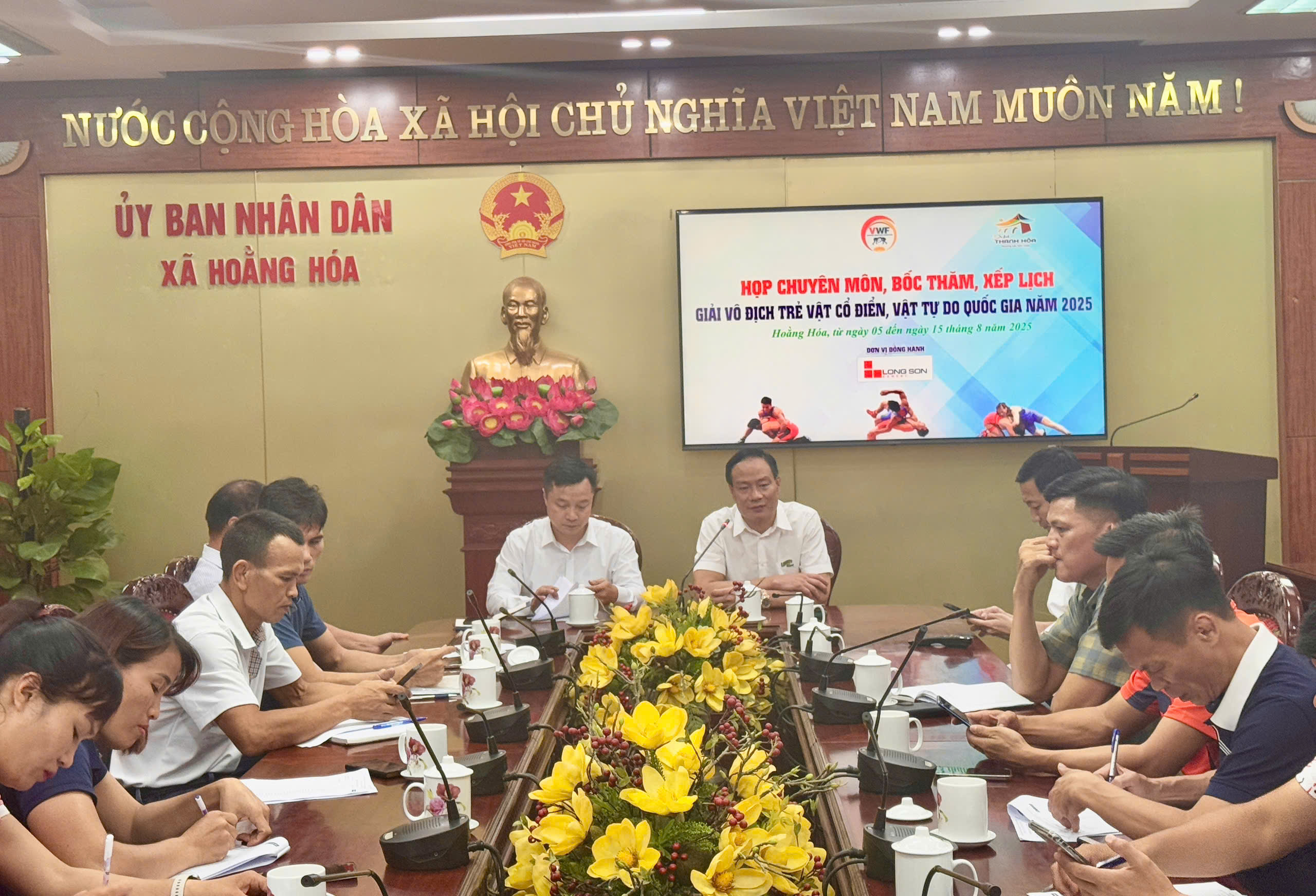 Anh-tin-bai