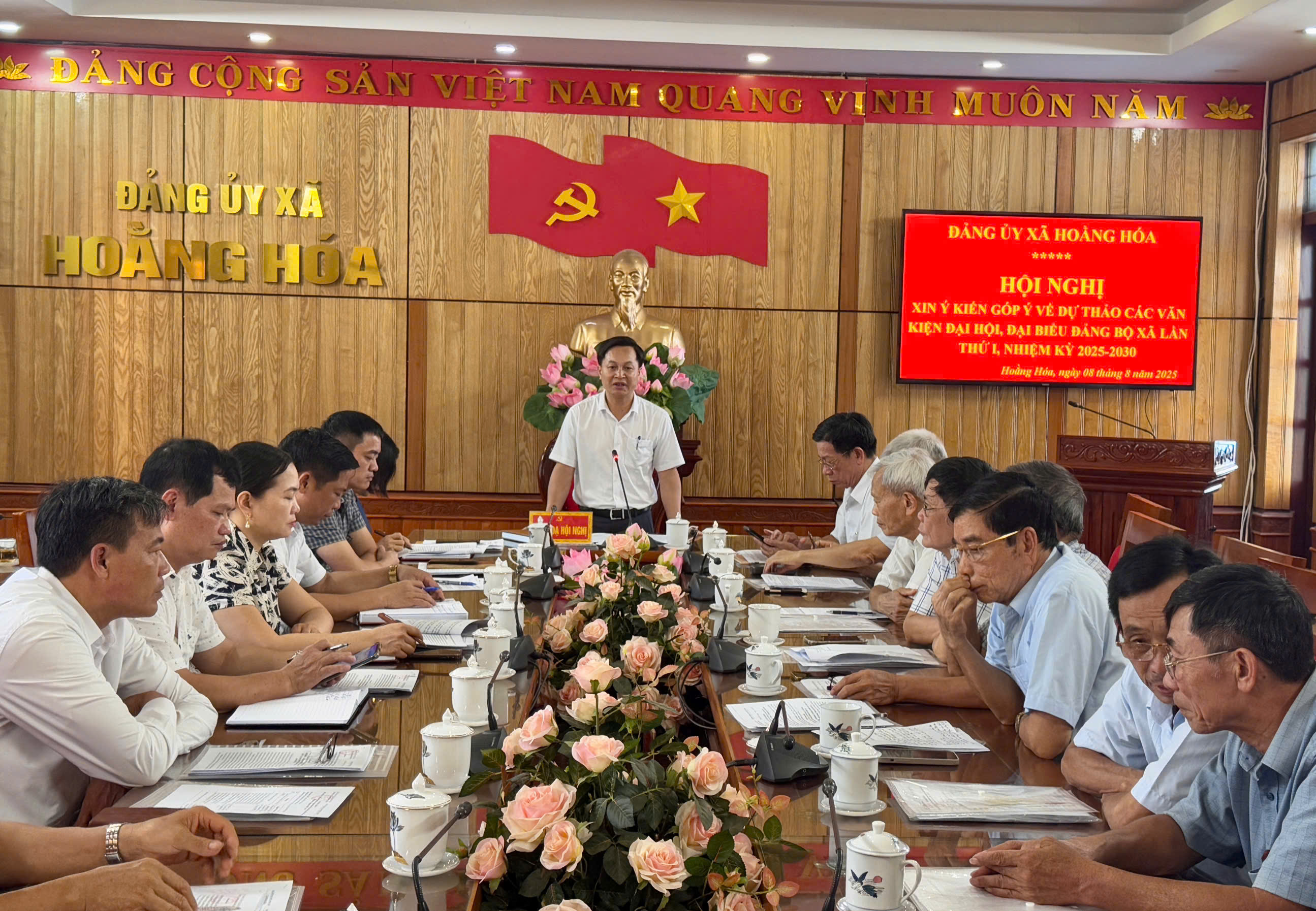 XÃ HOẰNG HÓA TỔ CHỨC HỘI NGHỊ GÓP Ý DỰ THẢO VĂN KIỆN ĐẠI HỘI ĐẢNG BỘ LẦN THỨ I, NHIỆM KỲ 2025 – 2030