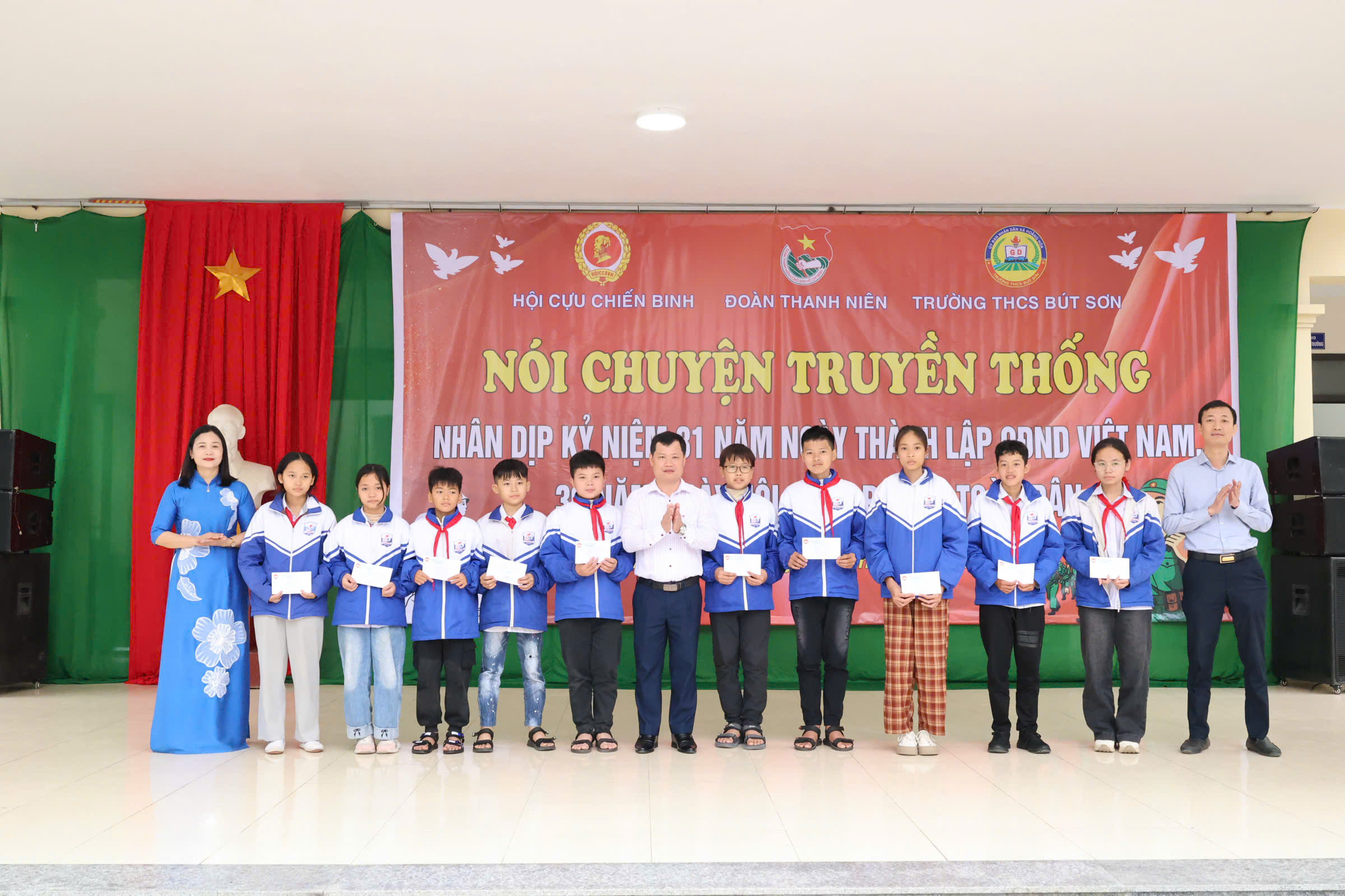 Anh-tin-bai