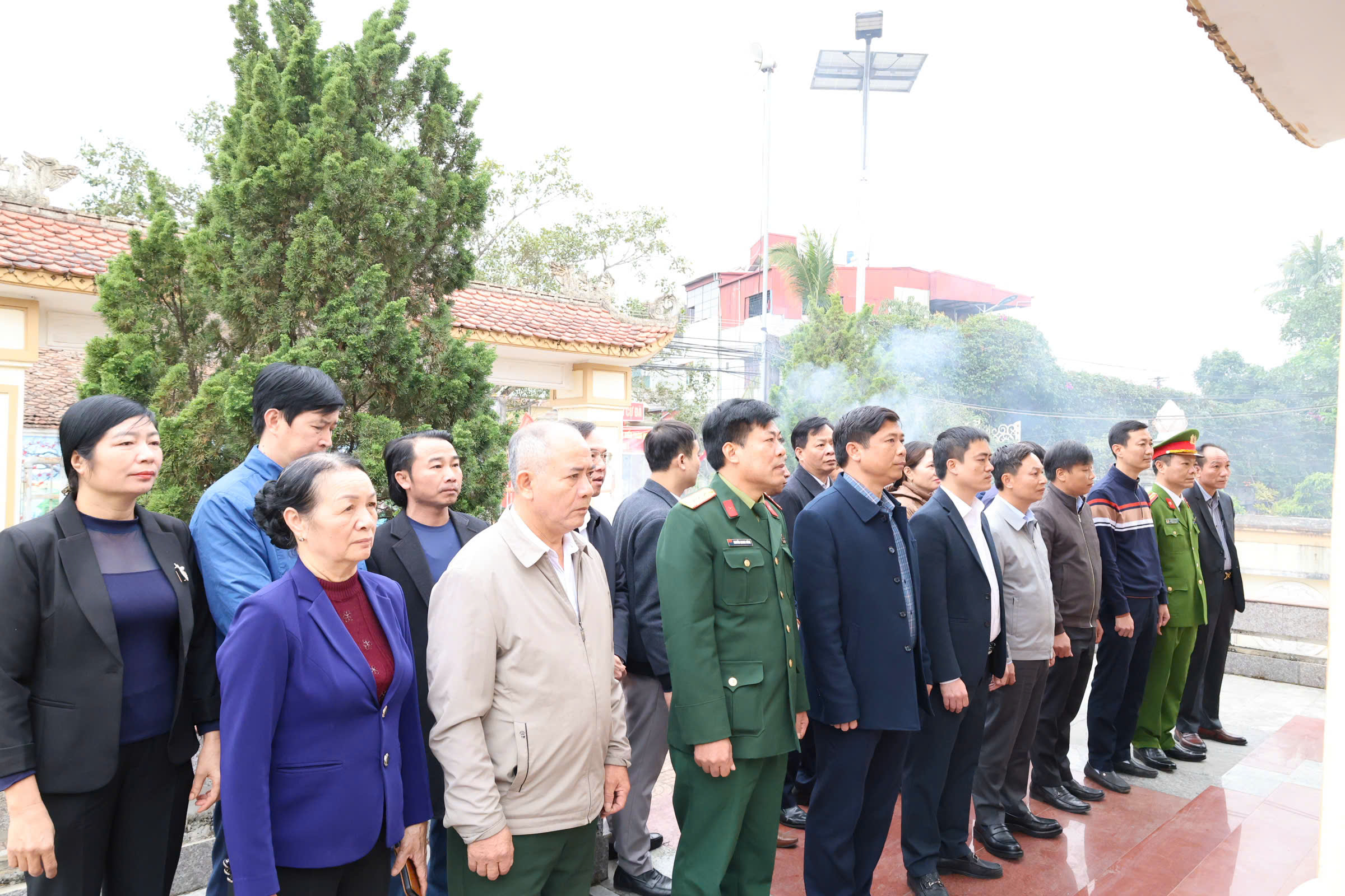 Anh-tin-bai