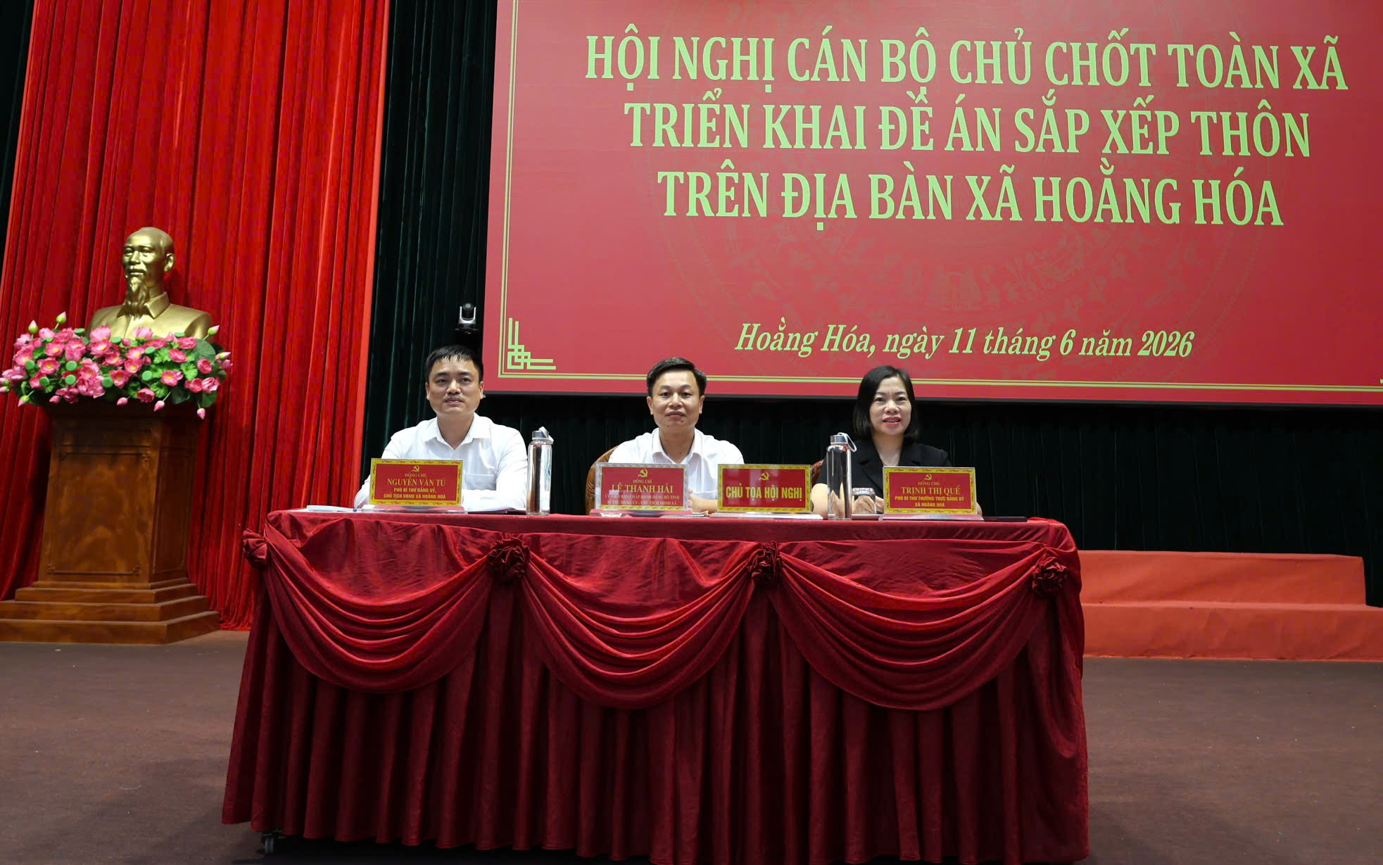 HỘI NGHỊ CÁN BỘ CHỦ CHỐT TOÀN XÃ TRIỂN KHAI ĐỀ ÁN SẮP XẾP THÔN TRÊN ĐỊA BÀN XÃ HOẰNG HÓA