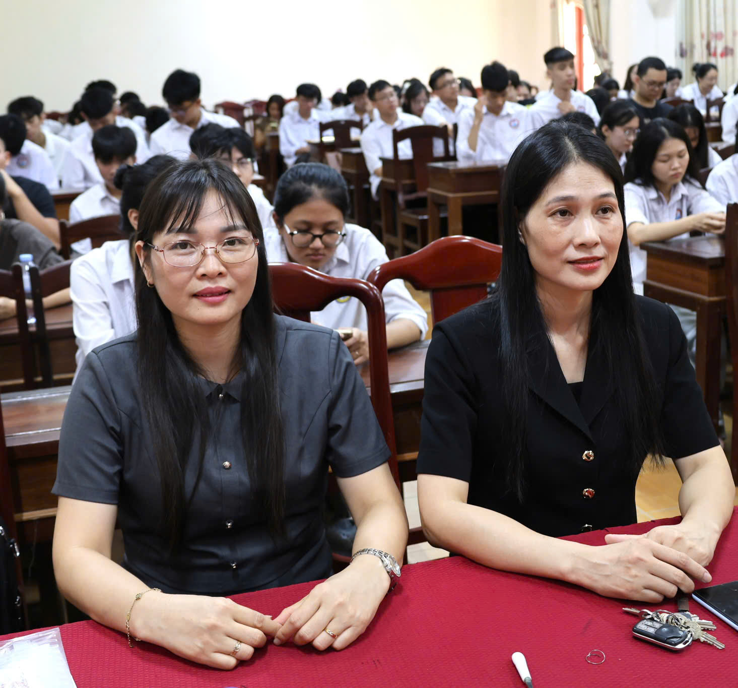 Anh-tin-bai