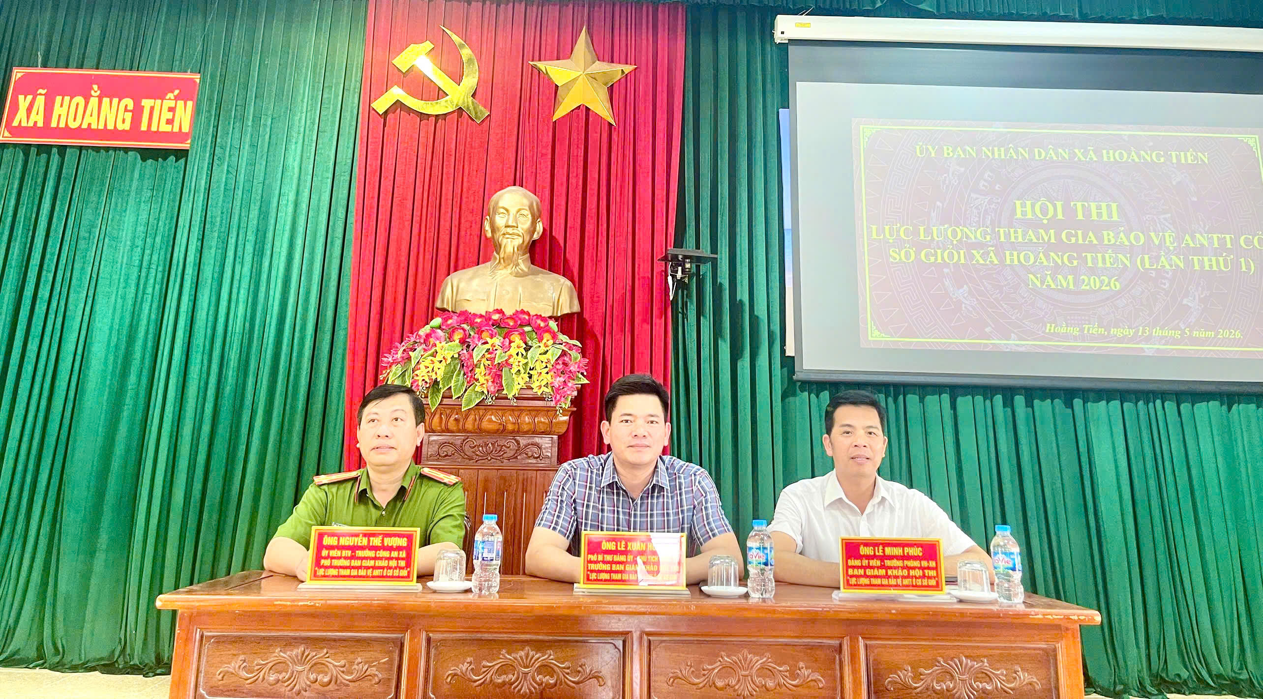 Anh-tin-bai