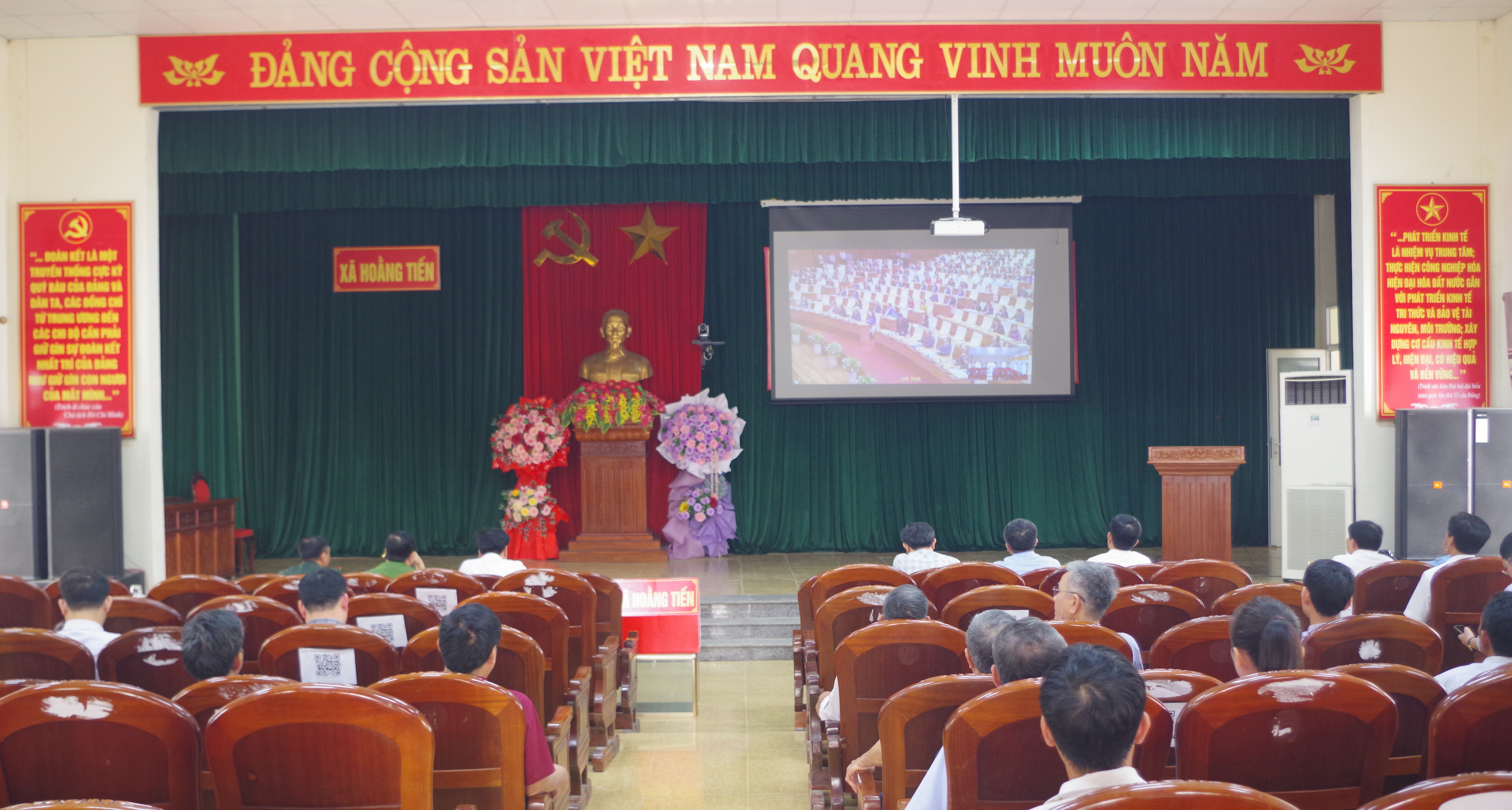 XÃ HOẰNG TIẾN DỰ HỘI NGHỊ TRỰC TUYẾN TOÀN QUỐC TỔNG KẾT CÔNG TÁC BẦU CỬ ĐẠI BIỂU QUỐC HỘI KHÓA XVI VÀ ĐẠI BIỂU HĐND CÁC CẤP NHIỆM KỲ 2026 – 2031