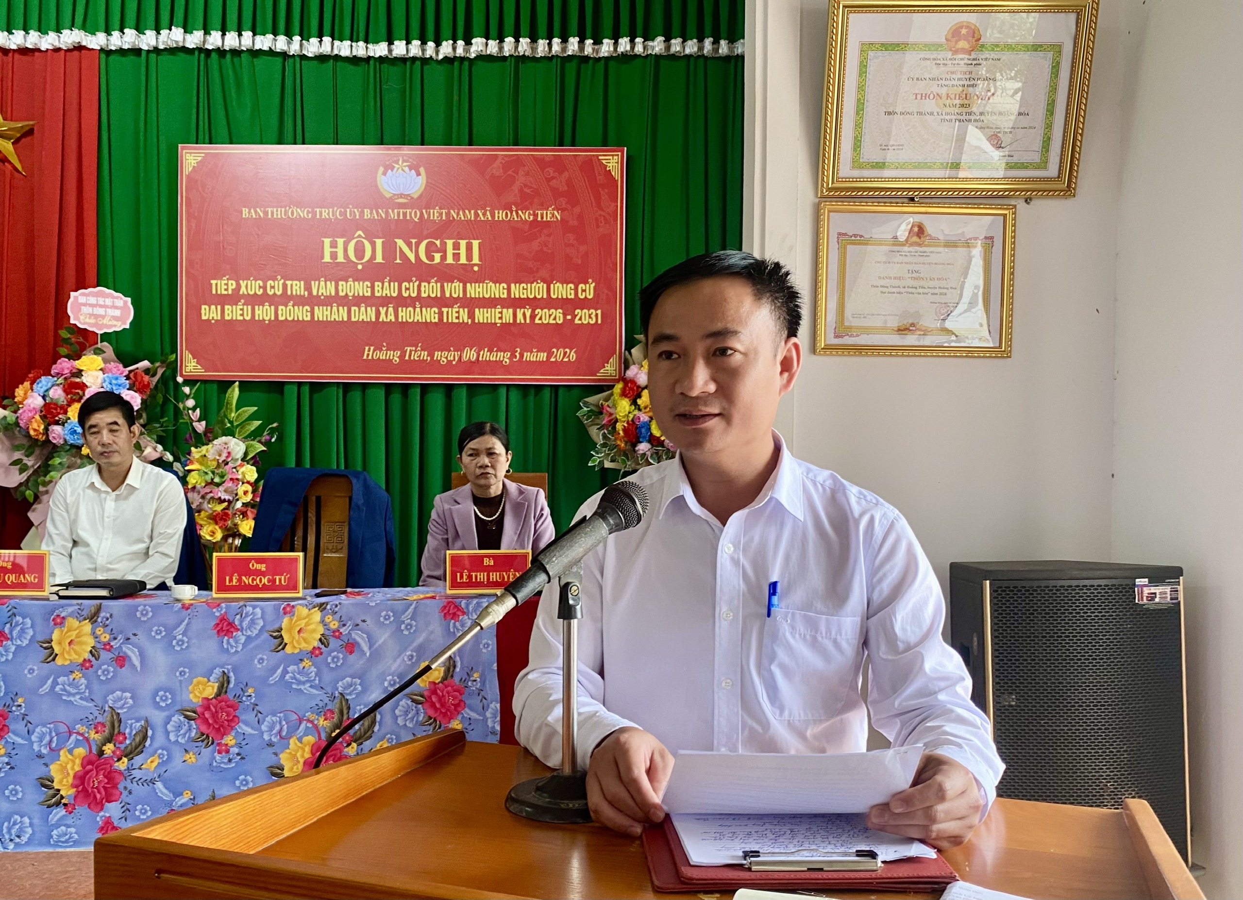 Anh-tin-bai