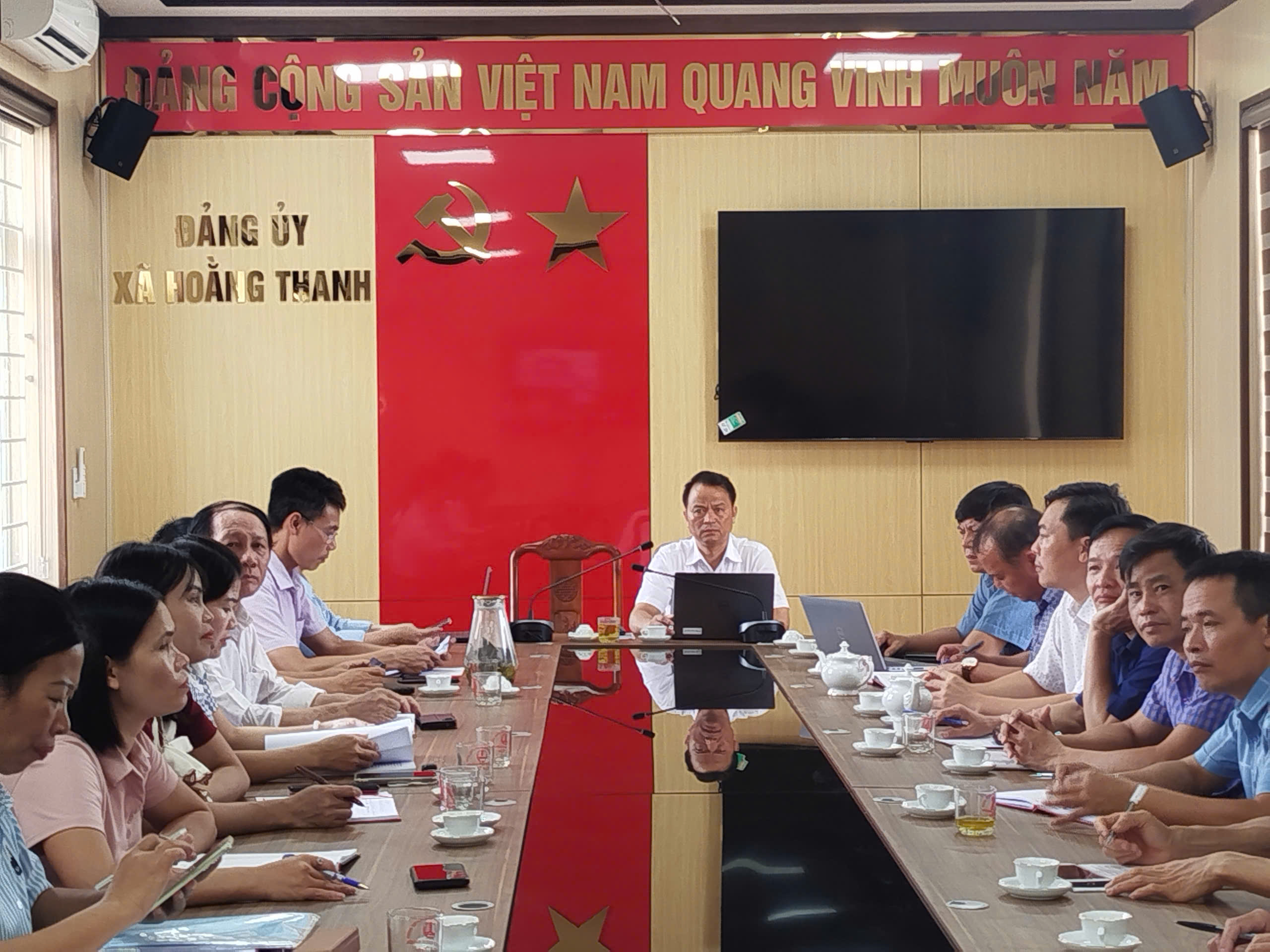 XÃ HOẰNG THANH TỔ CHỨC ĐIỂM CẦU DỰ HỘI NGHỊ TRỰC TUYẾN TRIỂN KHAI PHÂN CẤP QUẢN LÝ NHÀ NƯỚC VỀ GIÁO DỤC