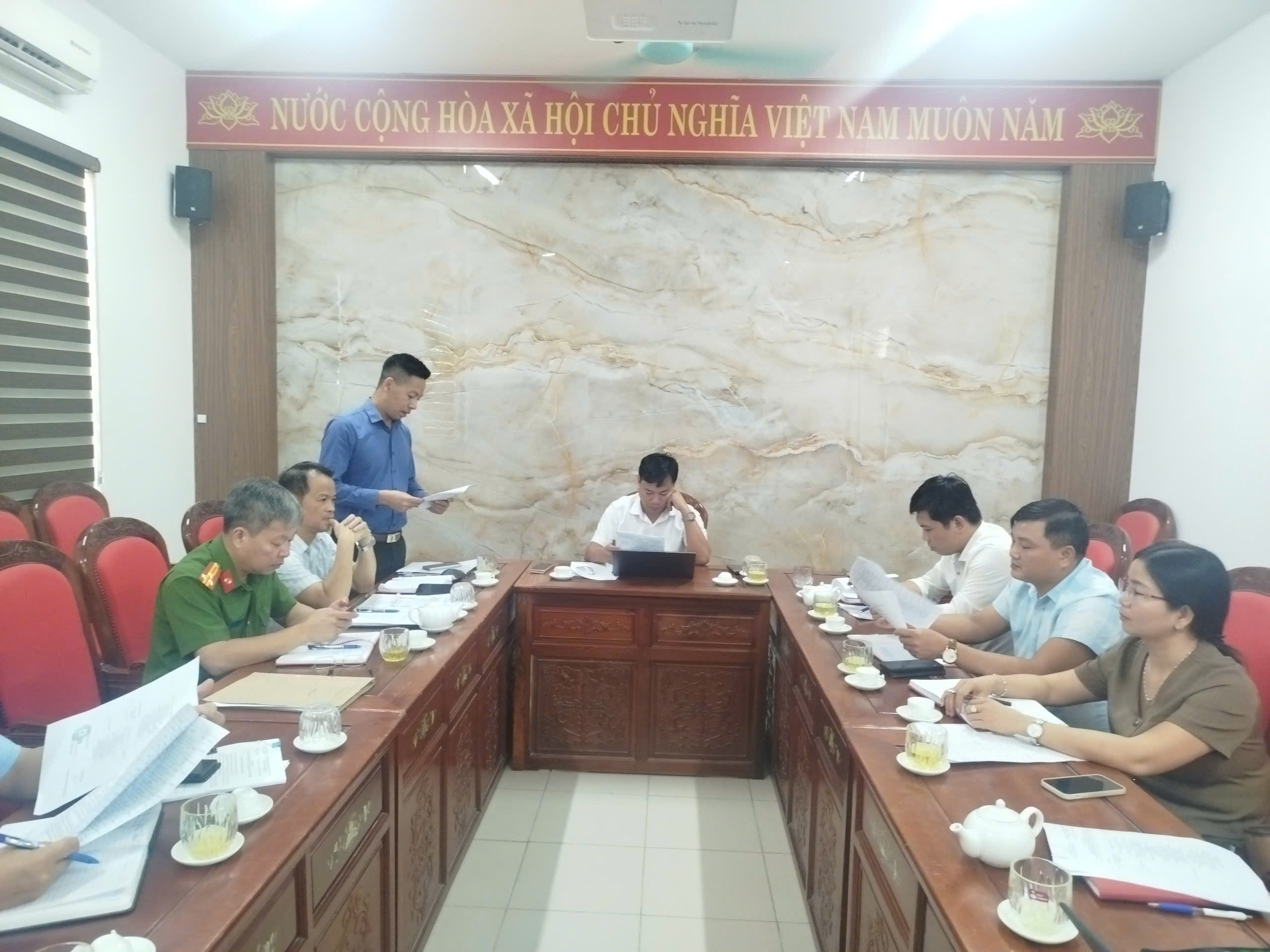 HỘI NGHỊ HỌP XÉT ĐỀ NGHỊ KHEN THƯỞNG TẬP THỂ, CÁ NHÂN TIÊU BIỂU TRONG NGÀY HỘI TOÀN DÂN BẢO VỆ AN NINH TỔ QUỐC VÀ PHONG TRÀO THI ĐUA YÊU NƯỚC GIAI ĐOẠN 2020 – 2025