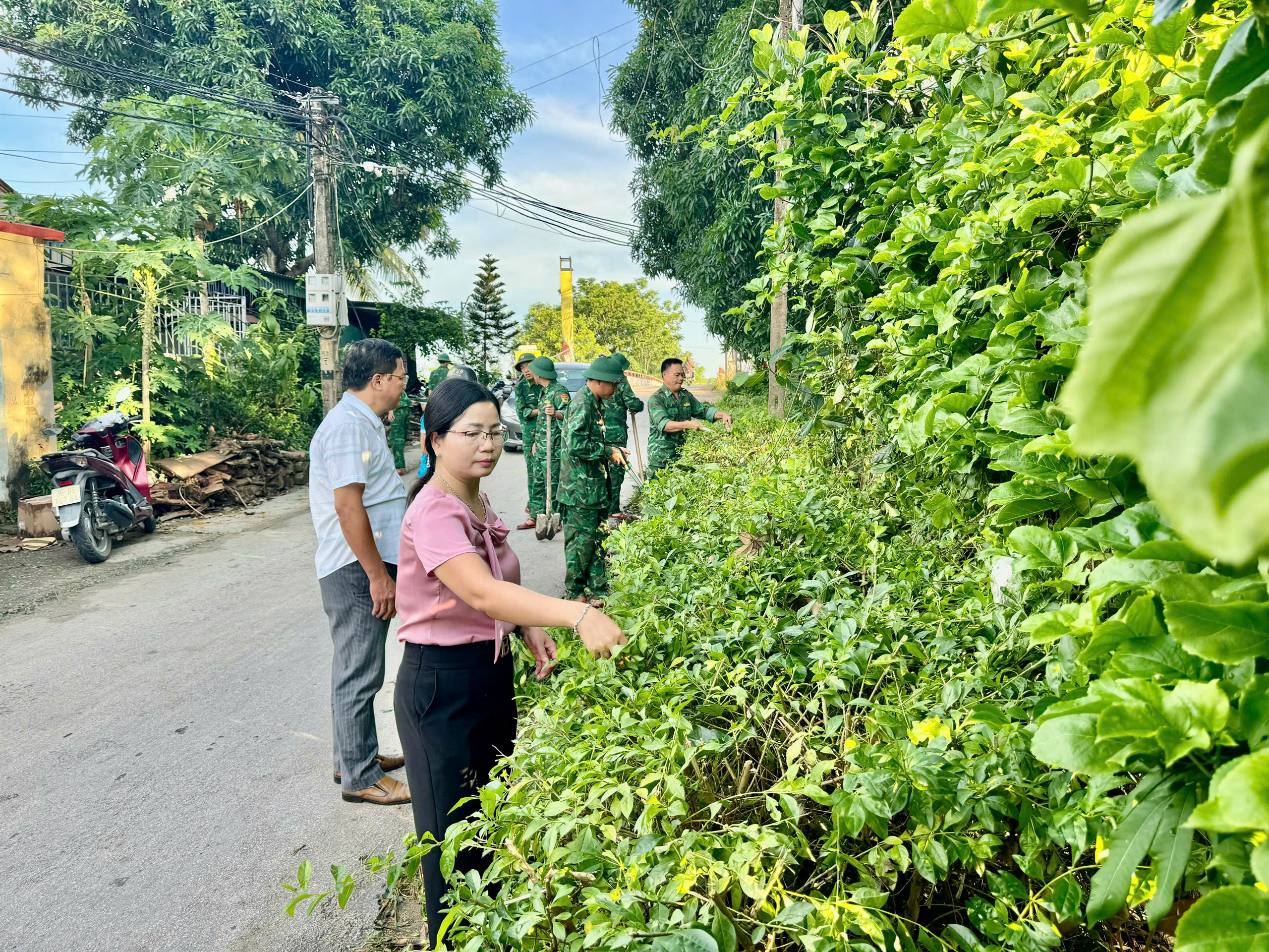 Anh-tin-bai