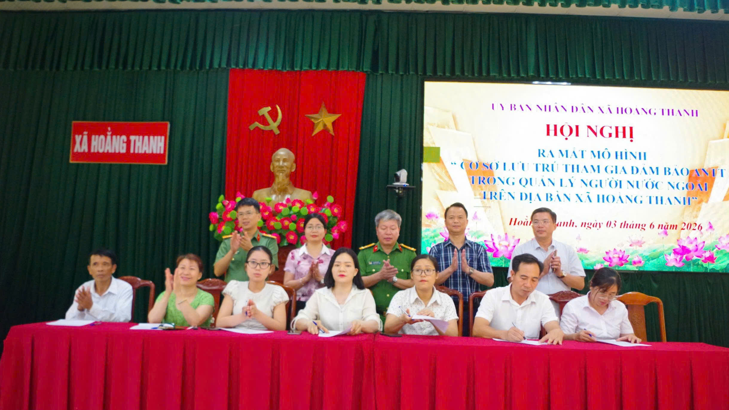 HOẰNG THANH: RA MẮT MÔ HÌNH “CƠ SỞ LƯU TRÚ THAM GIA BẢO ĐẢM AN NINH TRẬT TỰ TRONG QUẢN LÝ NGƯỜI NƯỚC NGOÀI” 