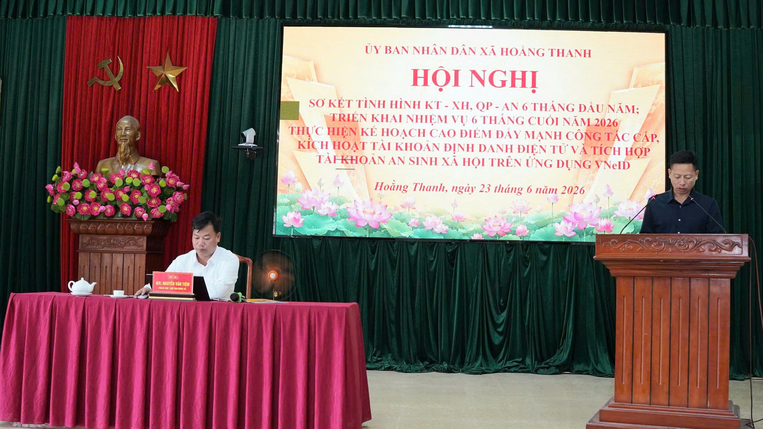HOẰNG THANH: TỔ CHỨC HỘI NGHỊ SƠ KẾT TÌNH HÌNH KINH TẾ - XÃ HỘI, QUỐC PHÒNG – AN NINH 6 THÁNG ĐẦU NĂM; TRIỂN KHAI NHIỆM VỤ 6 THÁNG CUỐI NĂM 2026; TRIỂN KHAI KẾ HOẠCH CAO ĐIỂM ĐẨY MẠNH CÔNG TÁC CẤP, KÍCH HOẠT TÀI KHOẢN ĐỊNH DANH ĐIỆN TỬ VÀ TÍCH HỢP TÀI KHOẢN AN SINH XÃ HỘI TRÊN ỨNG DỤNG VneID.