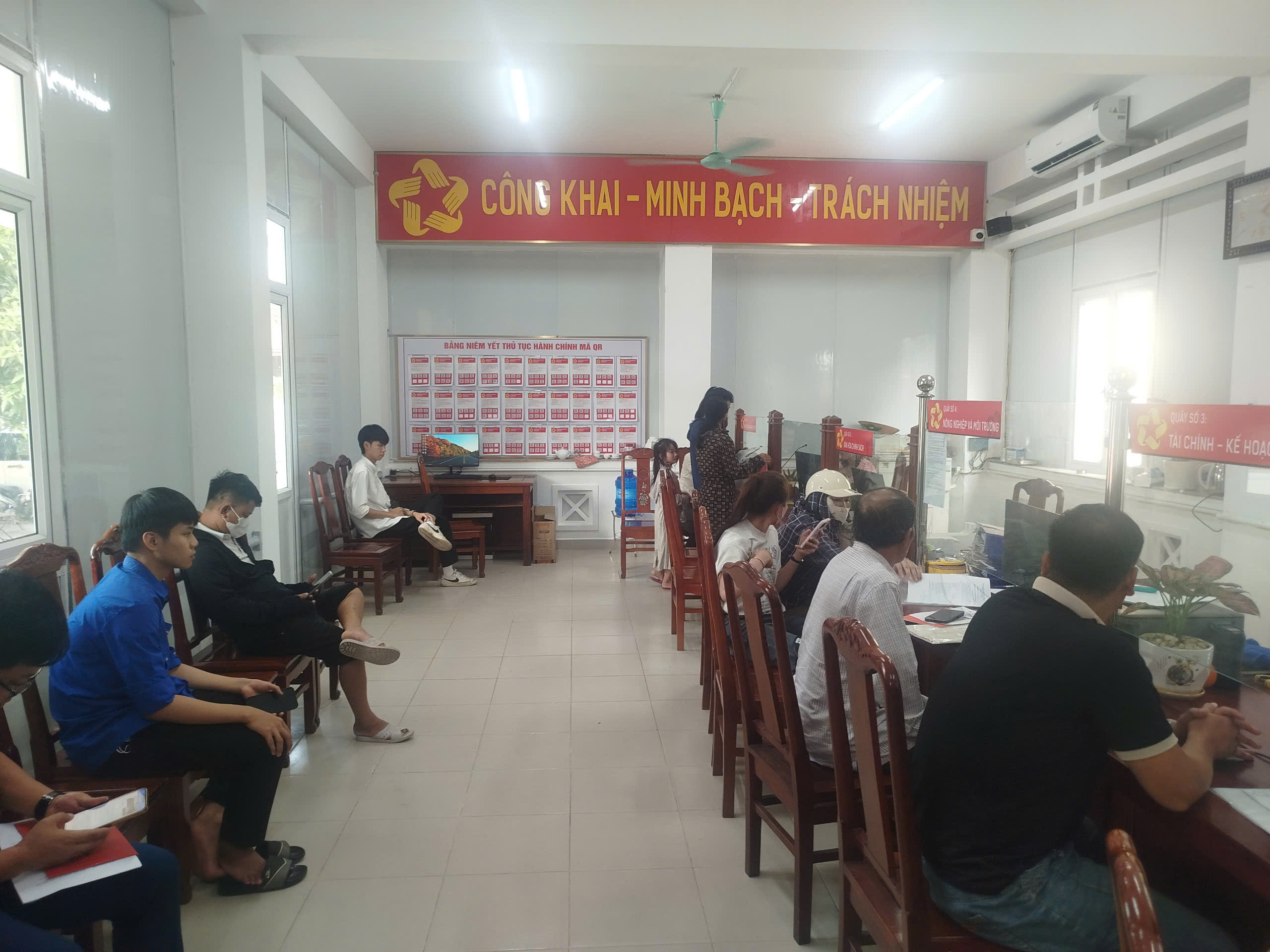 DANH MỤC THỦ TỤC HÀNH CHÍNH THUỘC THẨM QUYỀN GIẢI QUYẾT CỦA UBND XÃ HOẰNG THANH
