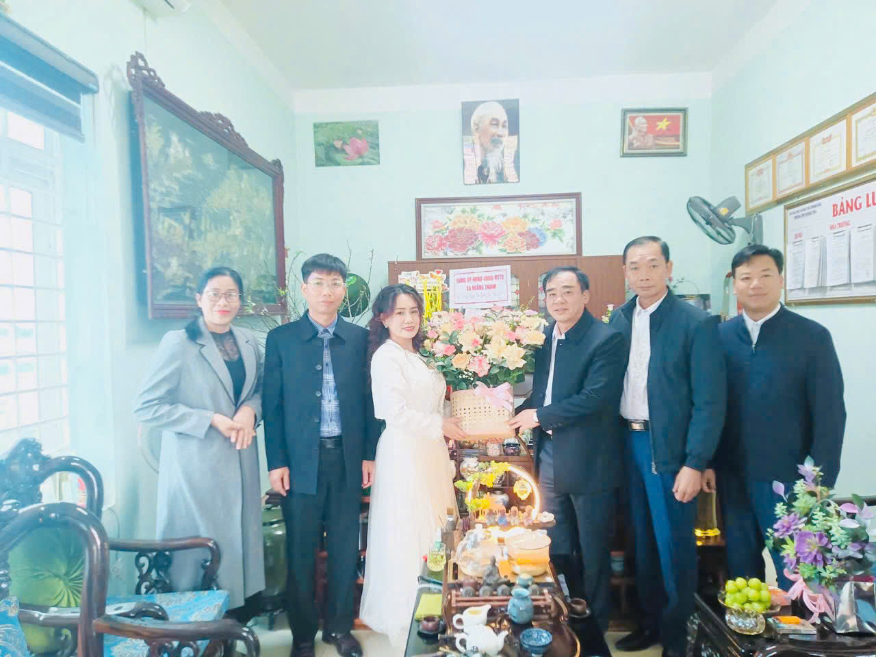 Anh-tin-bai