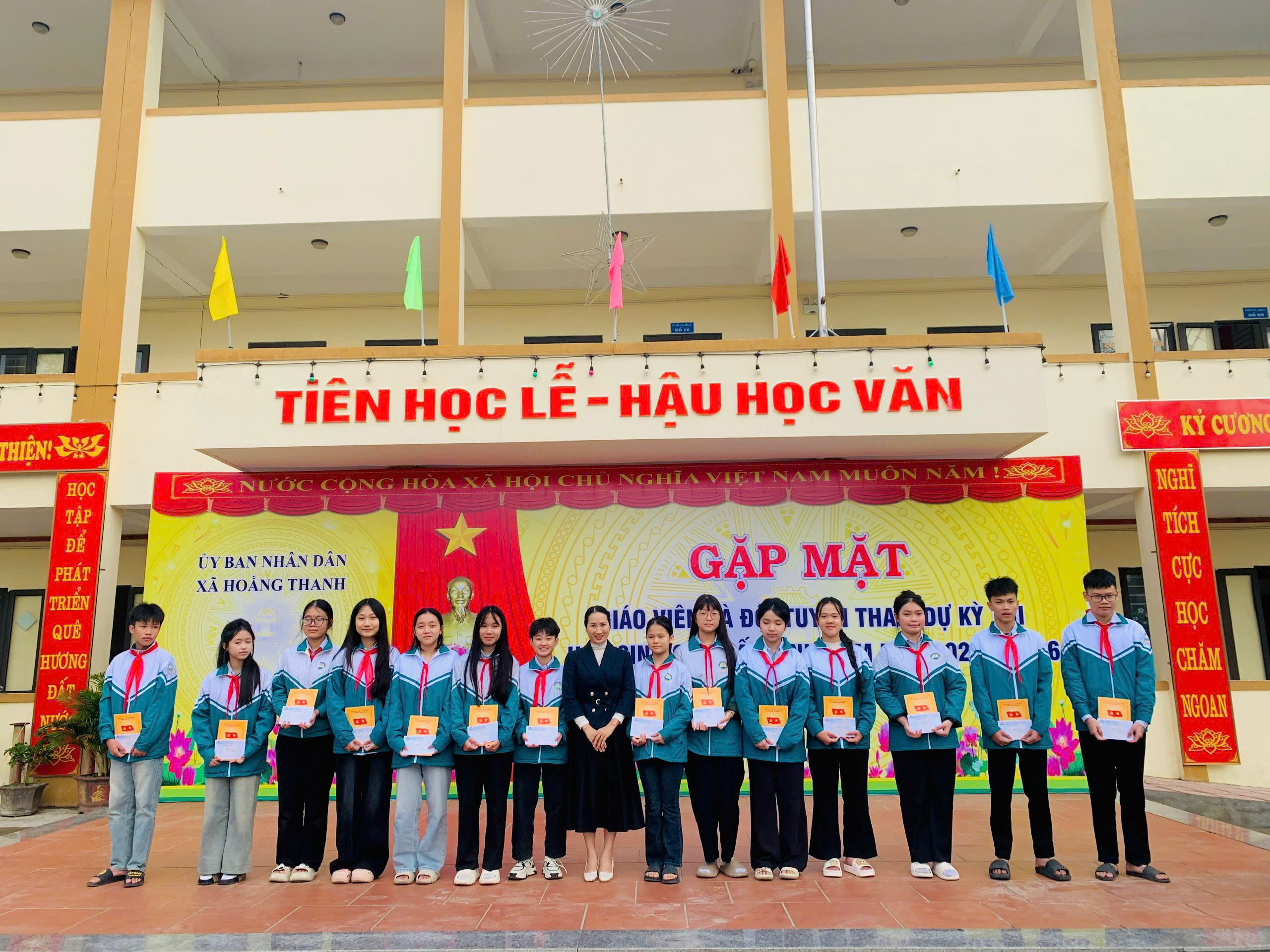 Anh-tin-bai