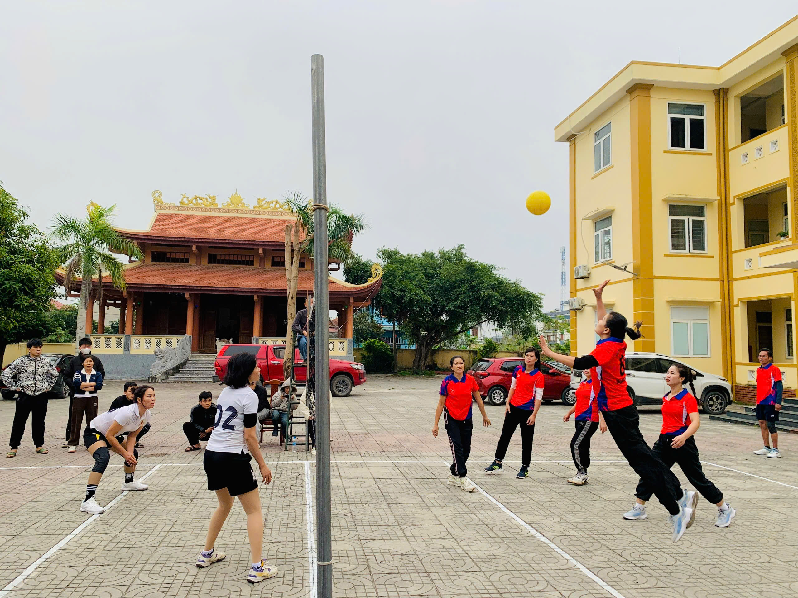 Anh-tin-bai