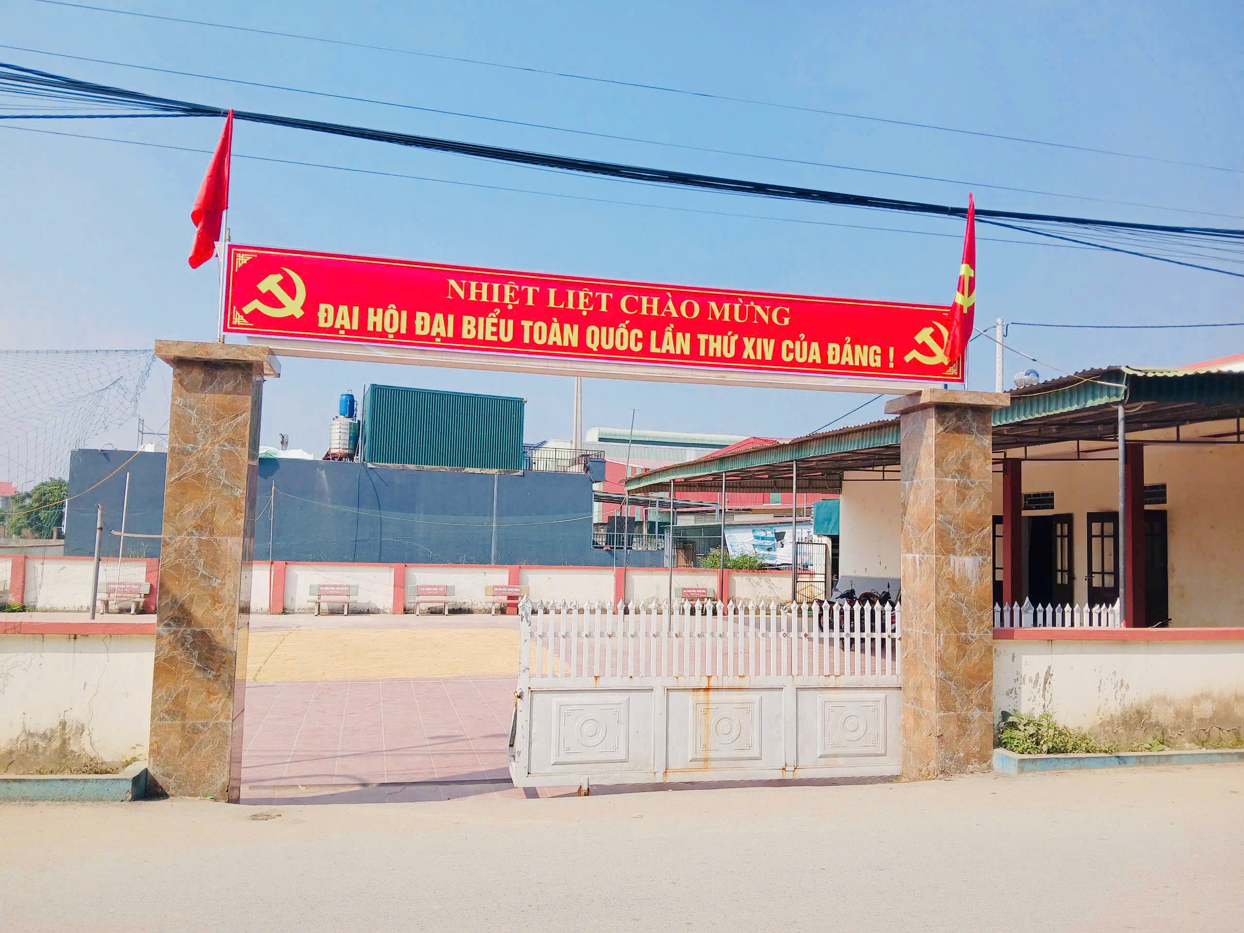 Anh-tin-bai