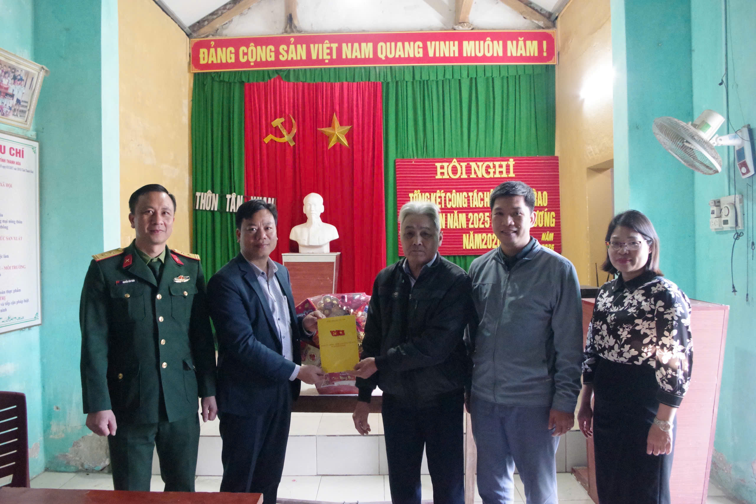 Anh-tin-bai