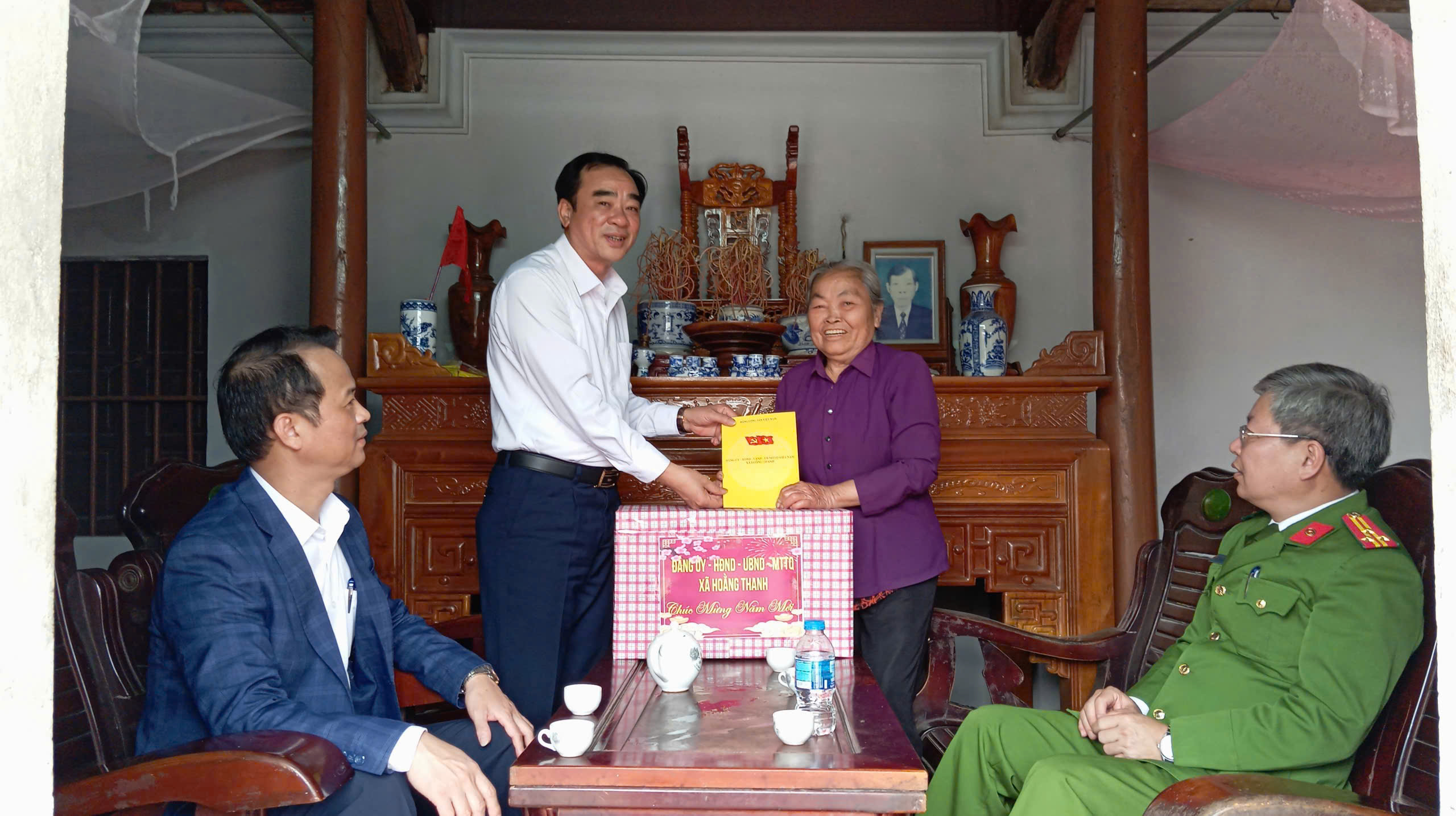 Anh-tin-bai