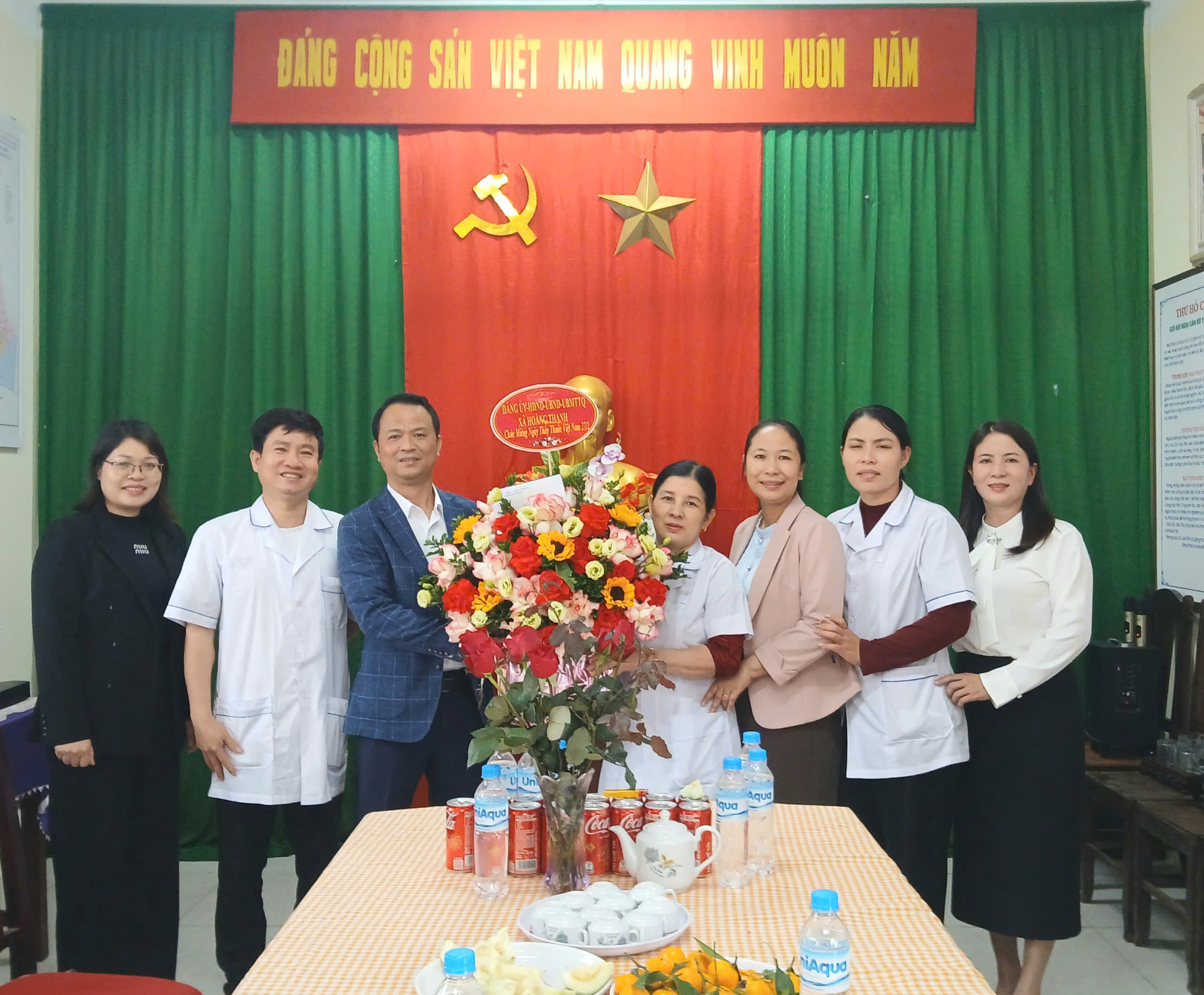 Anh-tin-bai