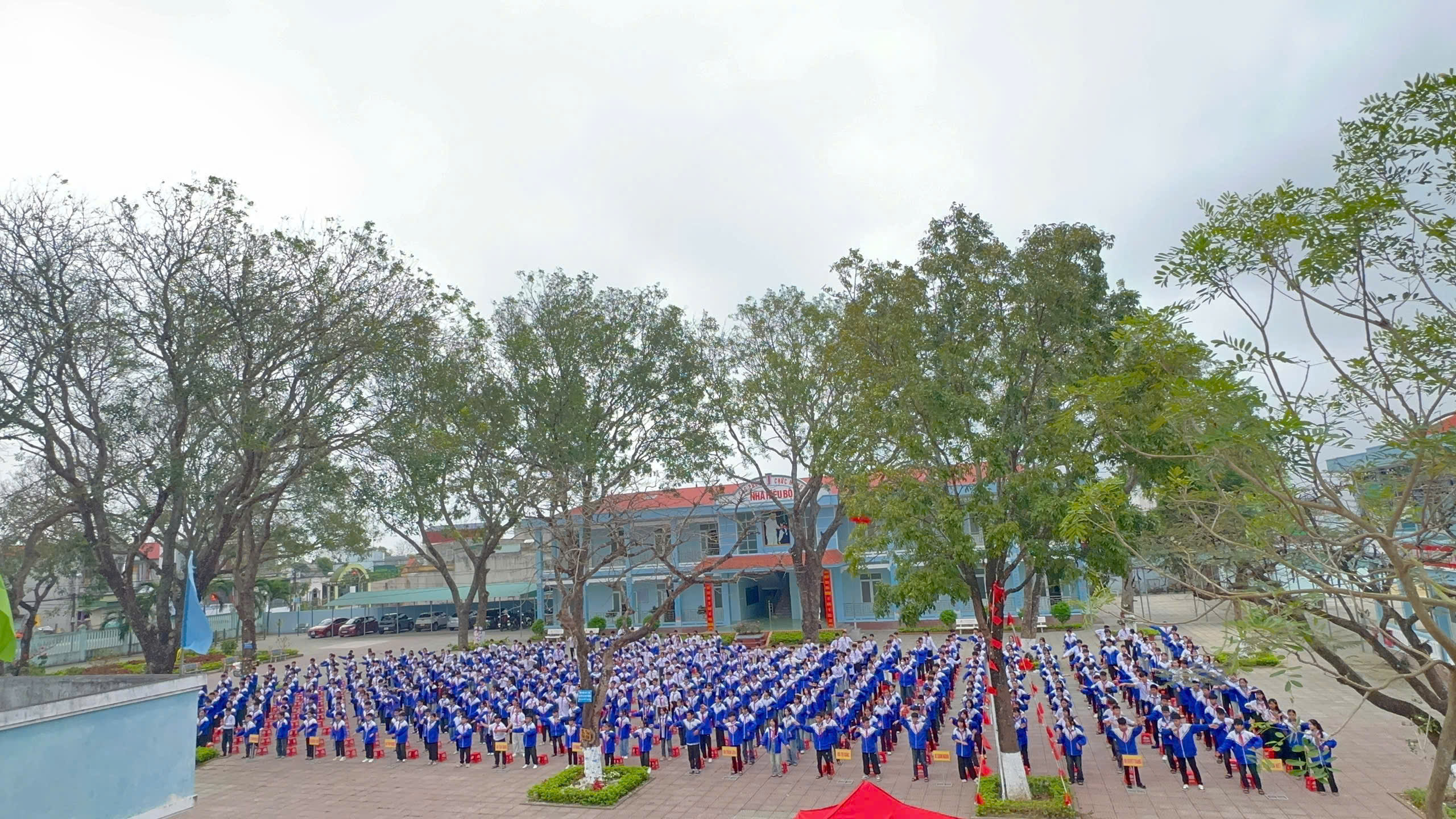 Anh-tin-bai