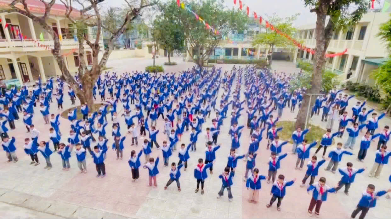 Anh-tin-bai