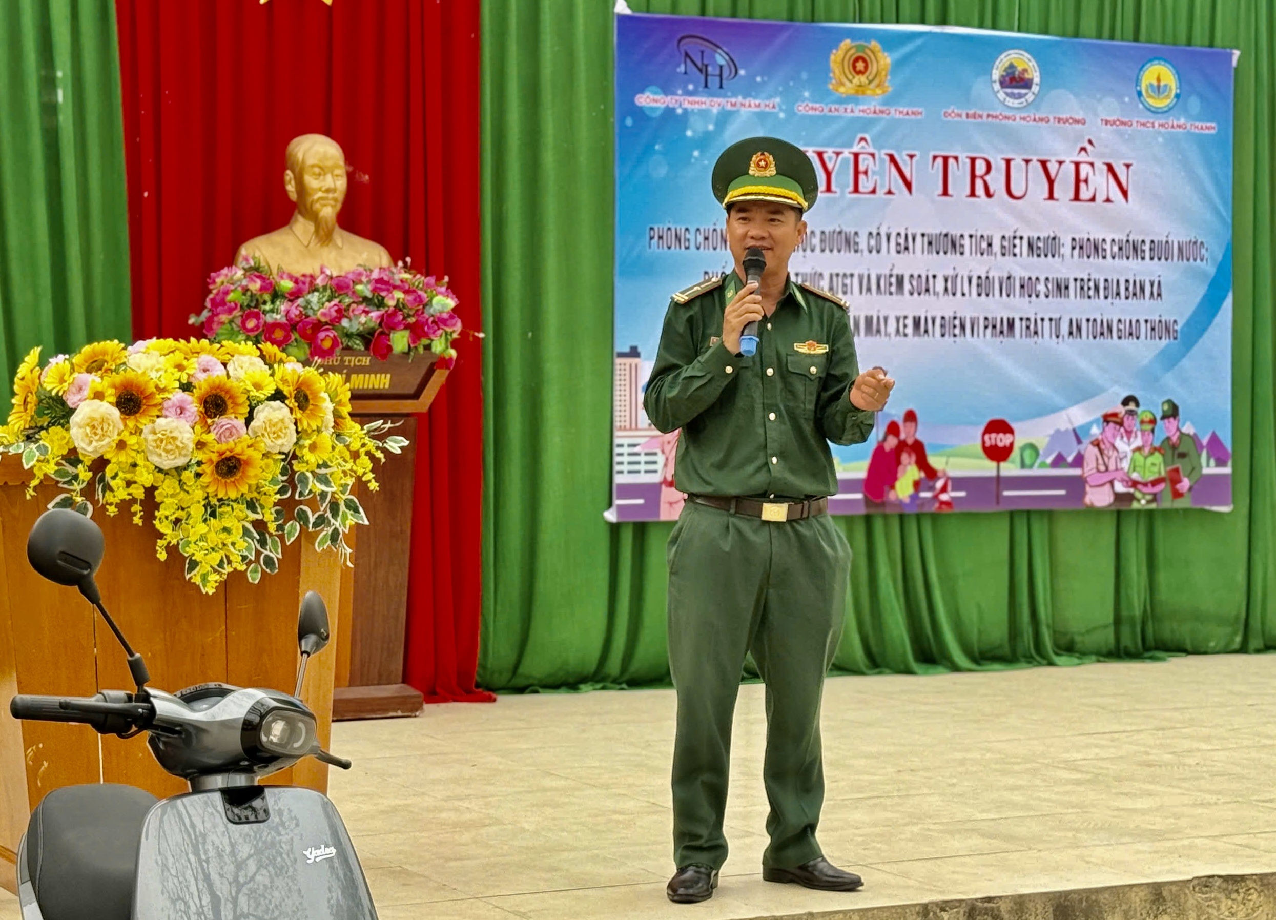 TUYÊN TRUYỀN PHÒNG CHỐNG TỆ NẠN VÀ AN TOÀN GIAO THÔNG TẠI TRƯỜNG THCS HOẰNG THANH