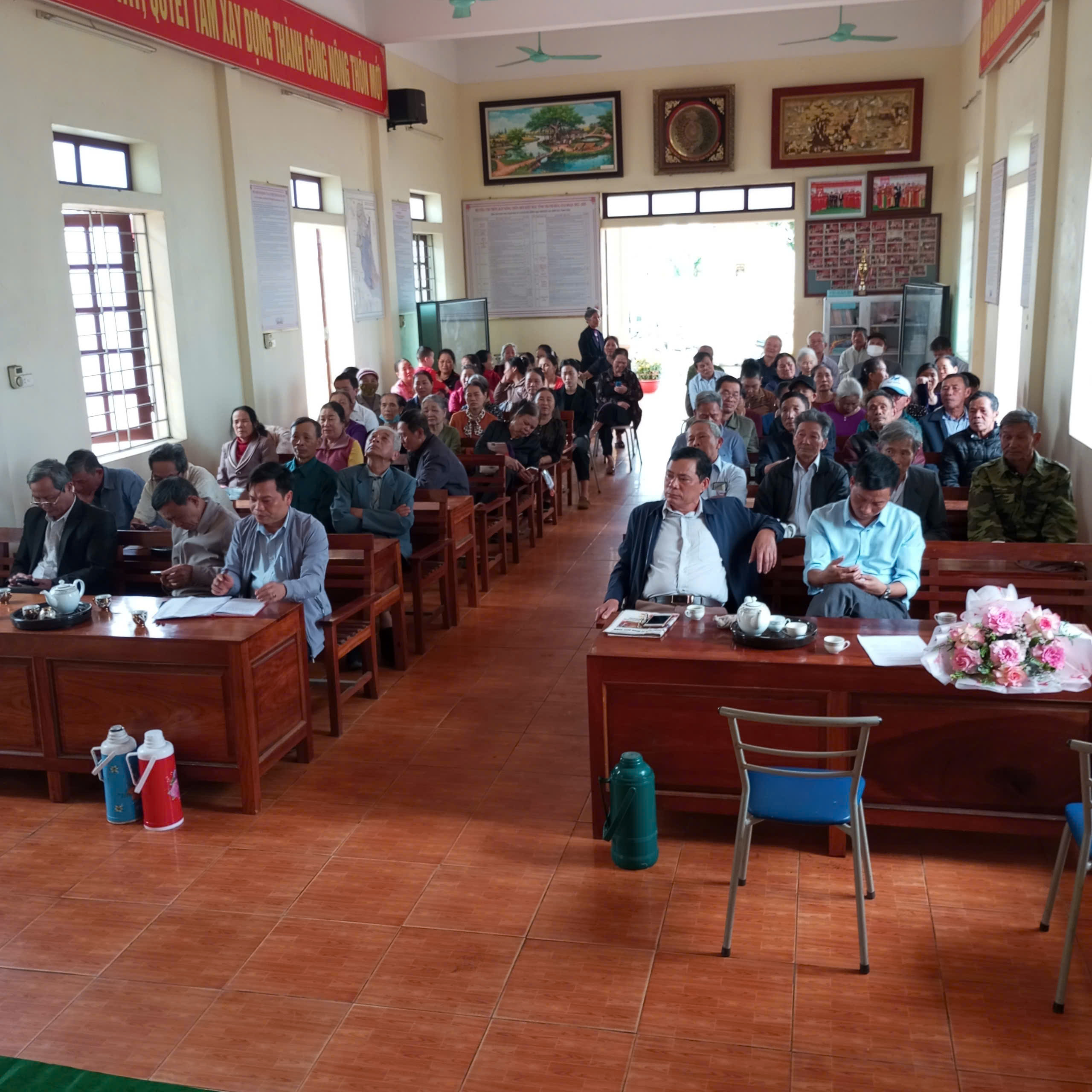 cử tri.jpg