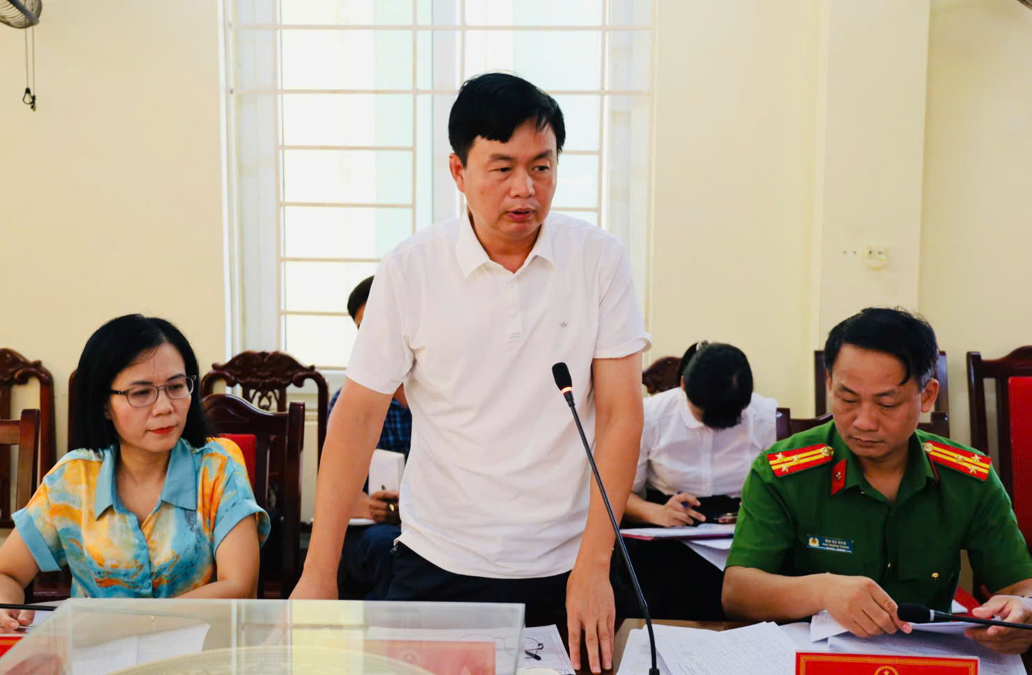 Anh-tin-bai