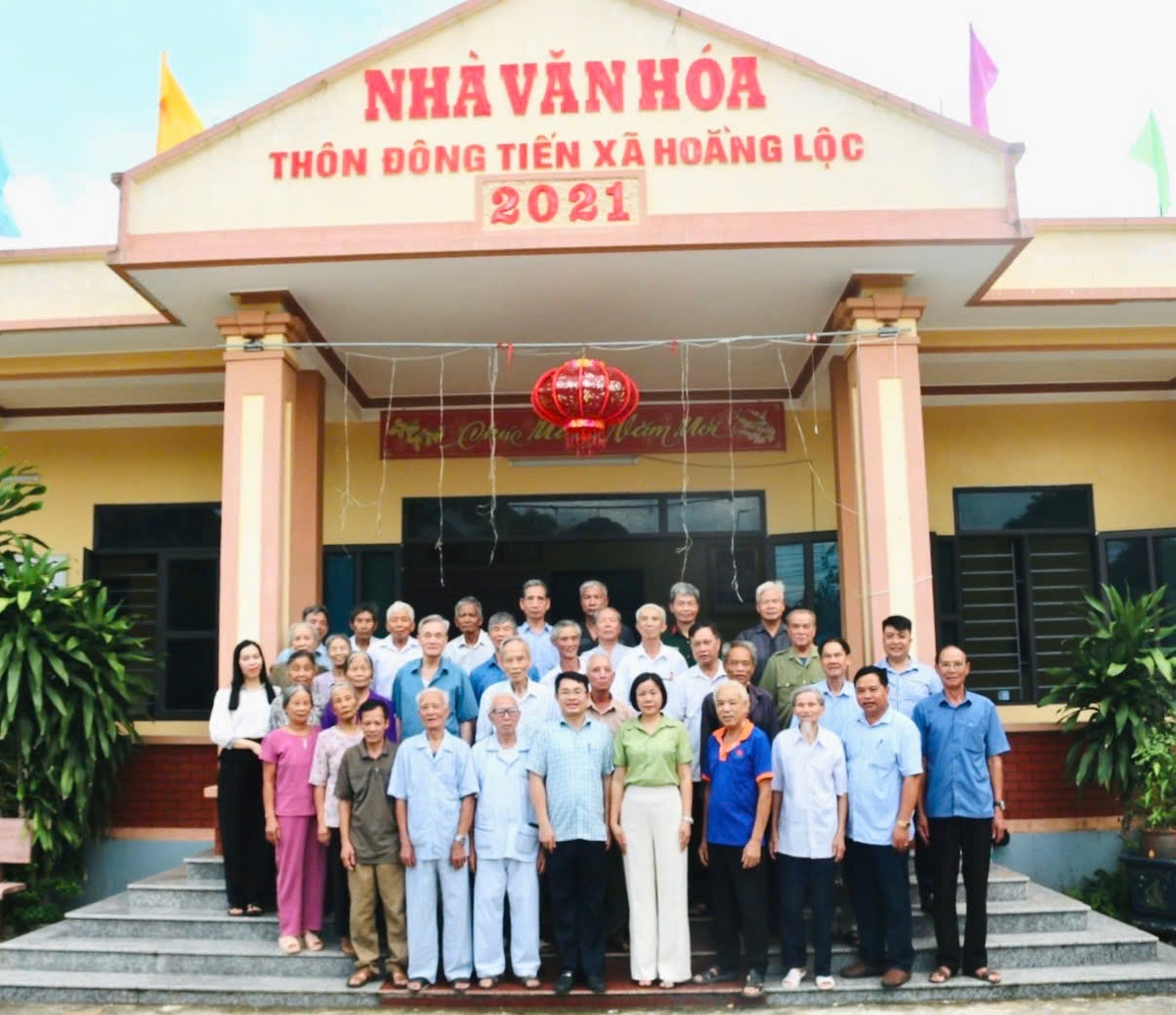 Đồng chí Bí thư Đảng ủy xã Hoằng Lộc dự tọa đàm kỷ niệm 78 năm Ngày Thương binh - Liệt sĩ
