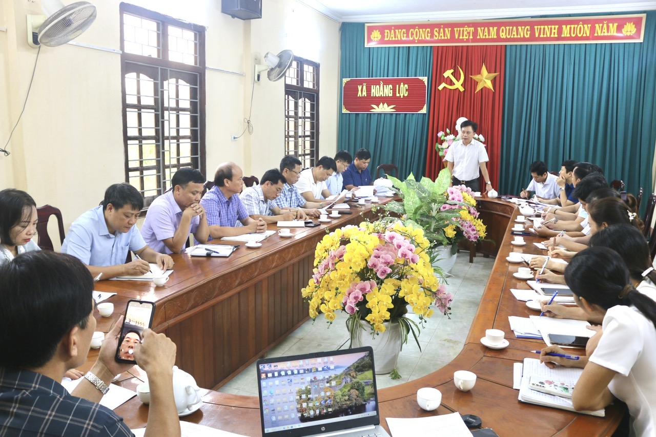 UBND xã Hoằng Lộc tổ chức hội nghị triển khai nhiệm vụ ngành Giáo dục và Đào tạo năm học 2025 – 2026