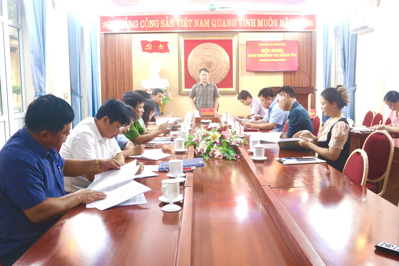 Hội nghị Ban Thường vụ Đảng ủy xã Hoằng Lộc tháng 8/2025  ​