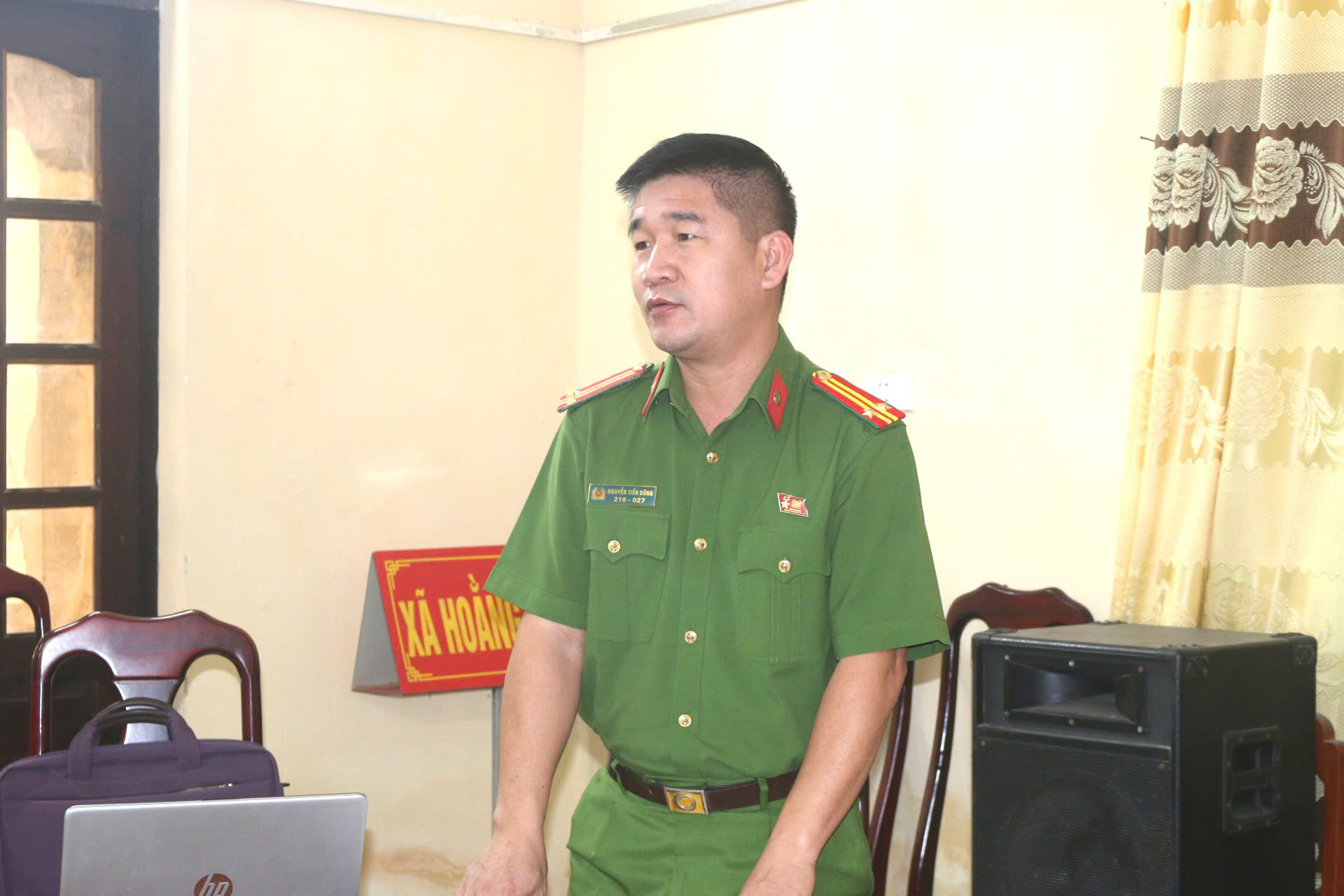 Anh-tin-bai