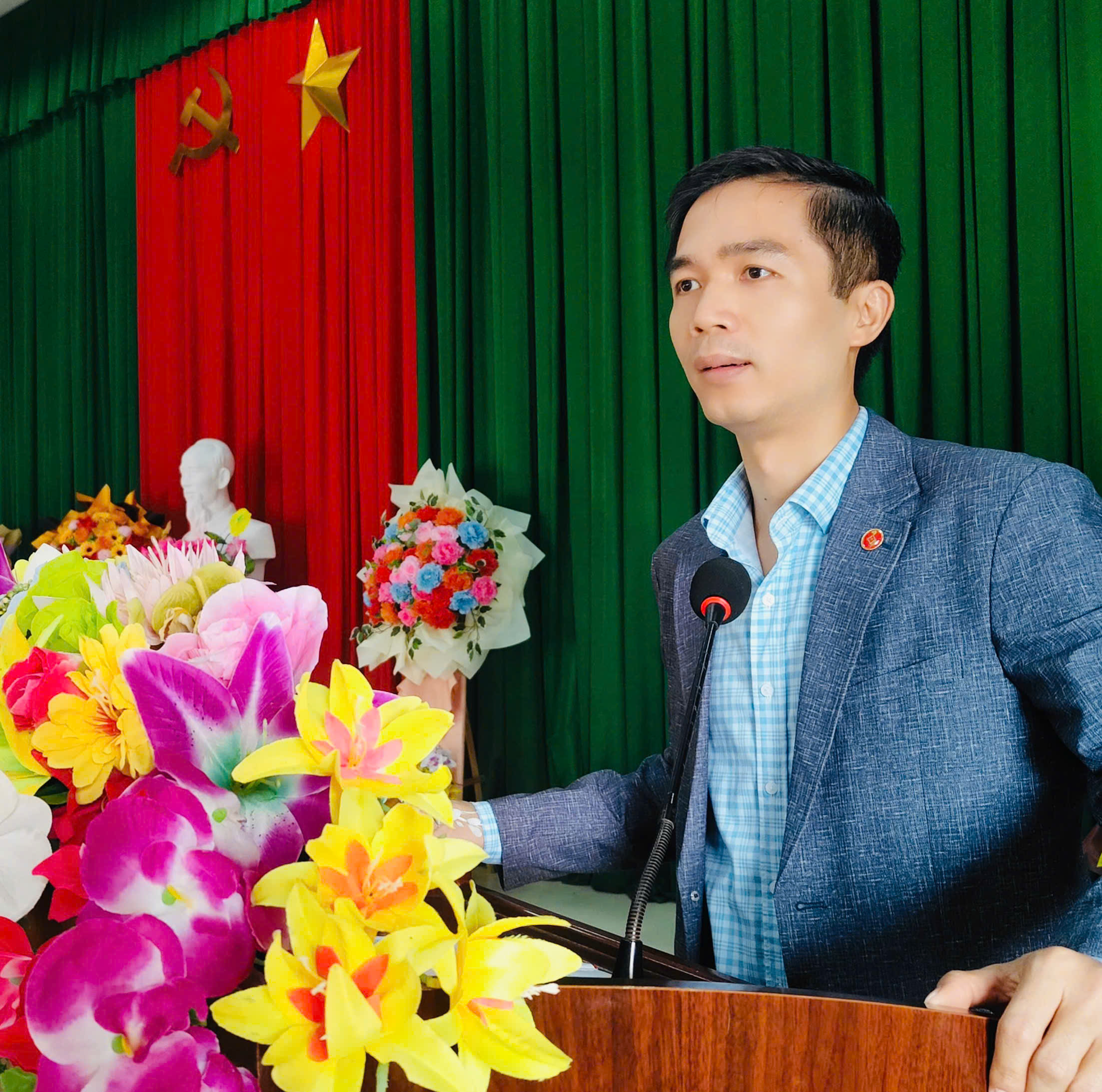 Anh-tin-bai