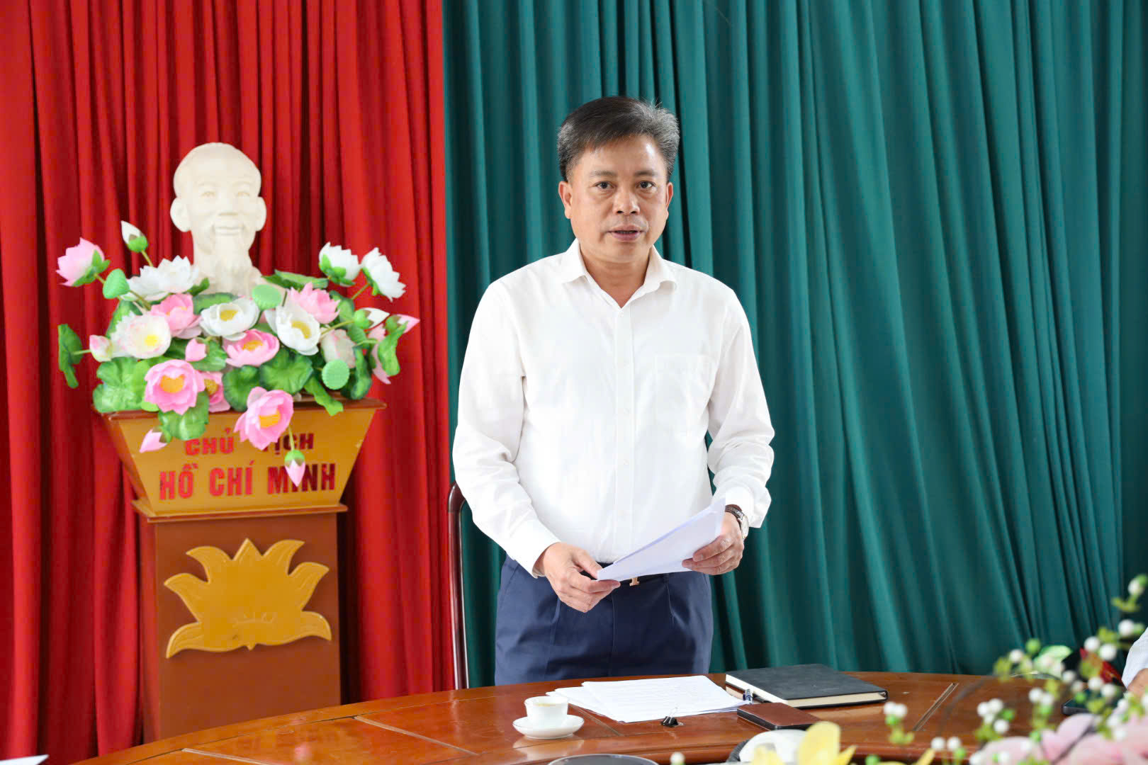 Anh-tin-bai