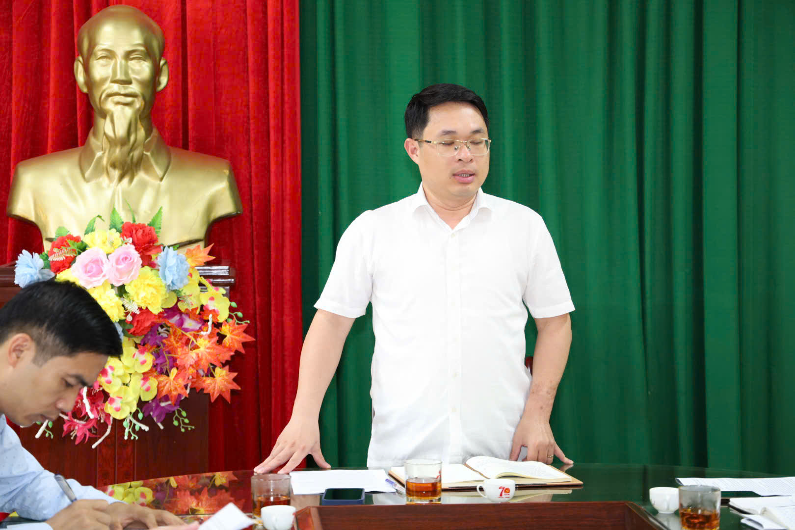 Anh-tin-bai