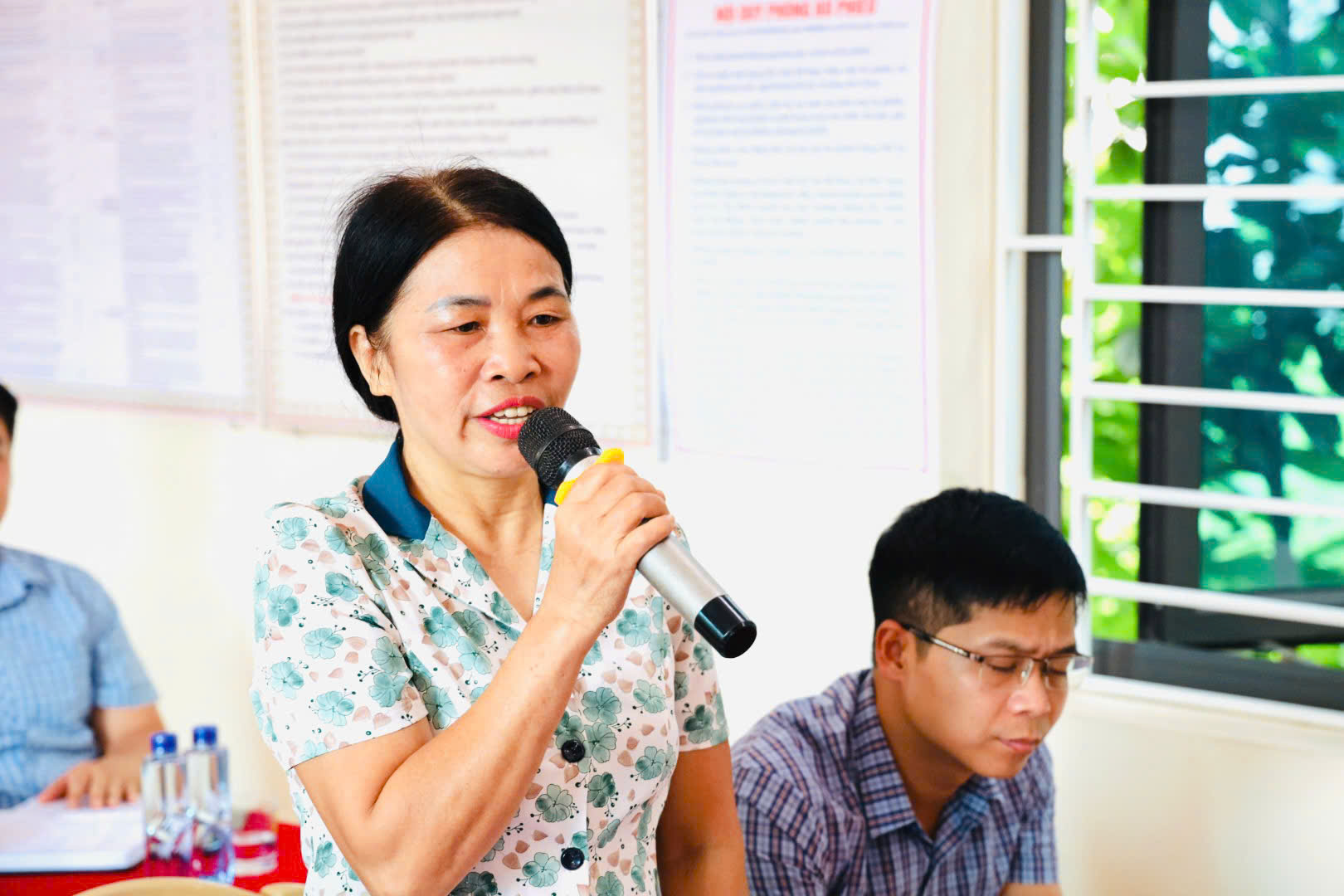Anh-tin-bai