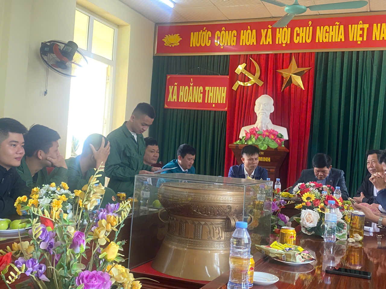 tân binh phát biểu.jpg