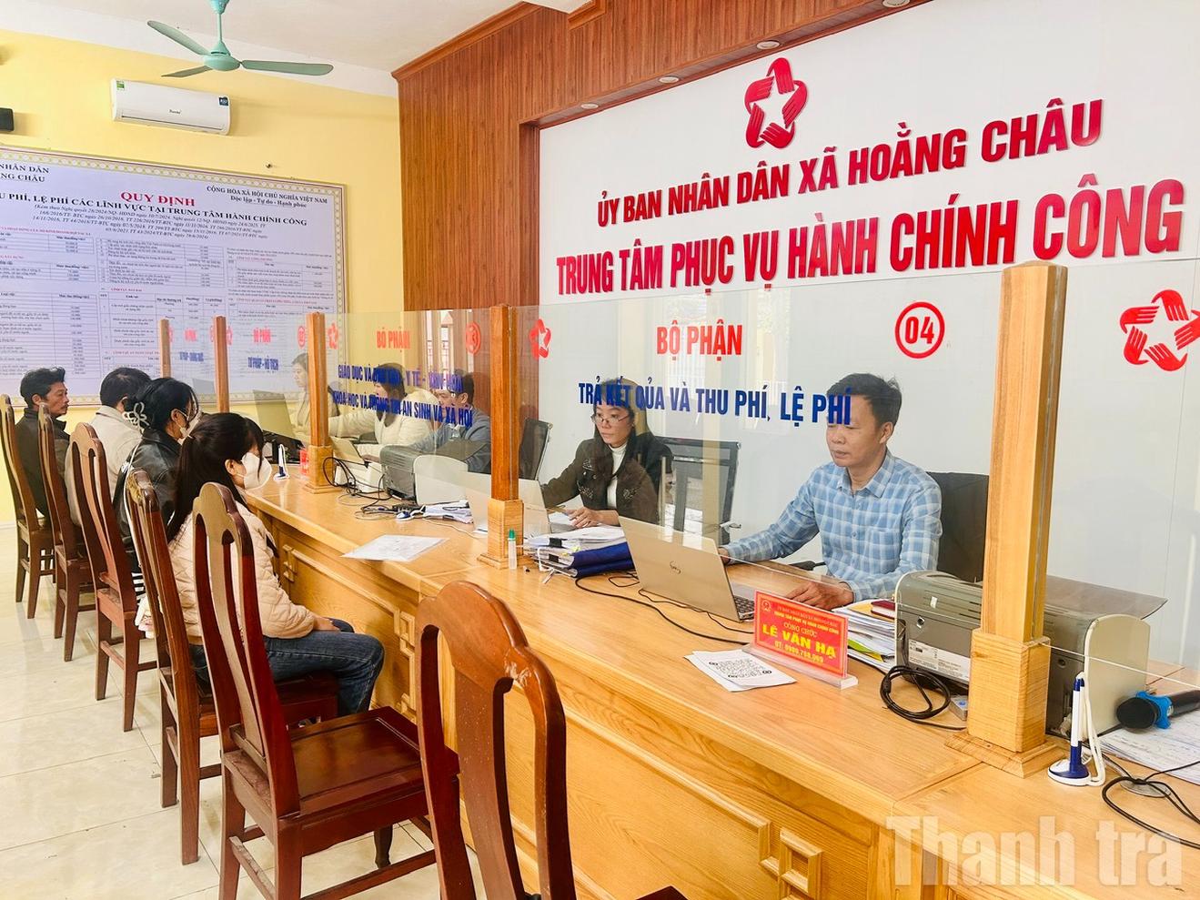 Trung tâm hành chính công xã Hoằng Châu những ngày giáp Tết