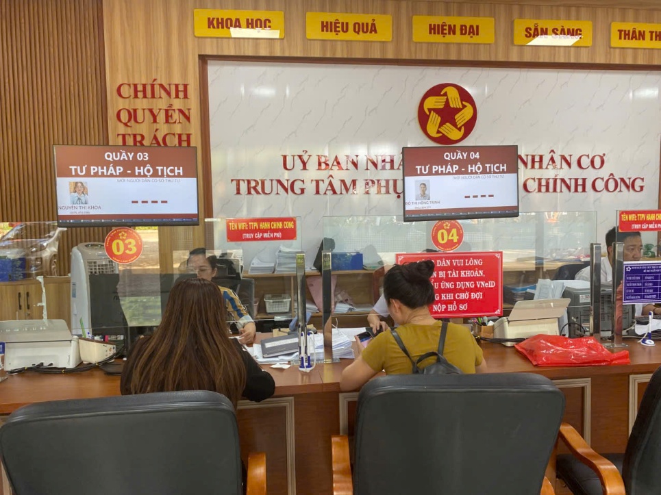 Thẩm quyền xử phạt vi phạm hành chính của Chủ tịch UBND các cấp trong lĩnh vực hành chính tư pháp, hôn nhân và gia đình