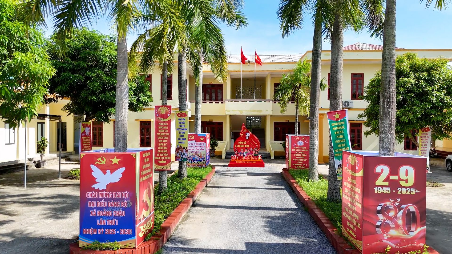 RỘN RÀNG KHÔNG KHÍ CHÀO MỪNG ĐẠI HỘI ĐẠI BIỂU ĐẢNG BỘ XÃ HOẰNG CHÂU LẦN THỨ I, NHIỆM KỲ 2025–2030