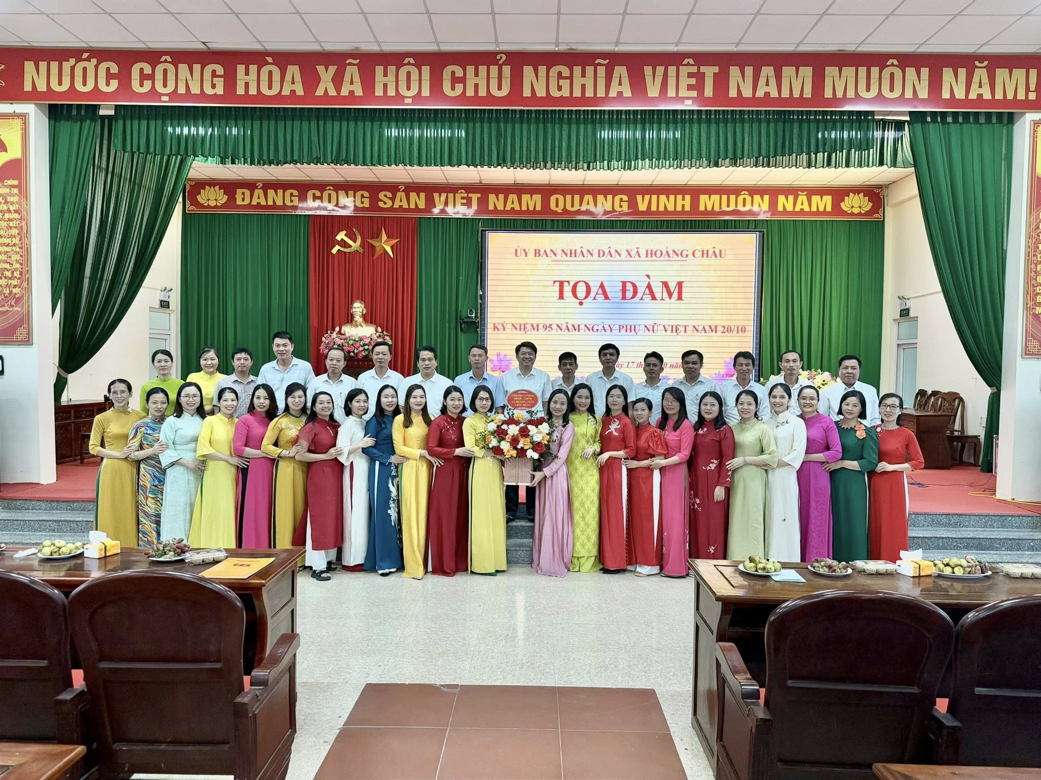 SÔI NỔI CHƯƠNG TRÌNH TỌA ĐÀM VÀ GIAO LƯU BÓNG CHUYỀN HƠI CHÀO MỪNG KỶ NIỆM 95 NĂM NGÀY THÀNH LẬP HỘI LIÊN HIỆP PHỤ NỮ VIỆT NAM (20/10/1930 – 20/10/2025)