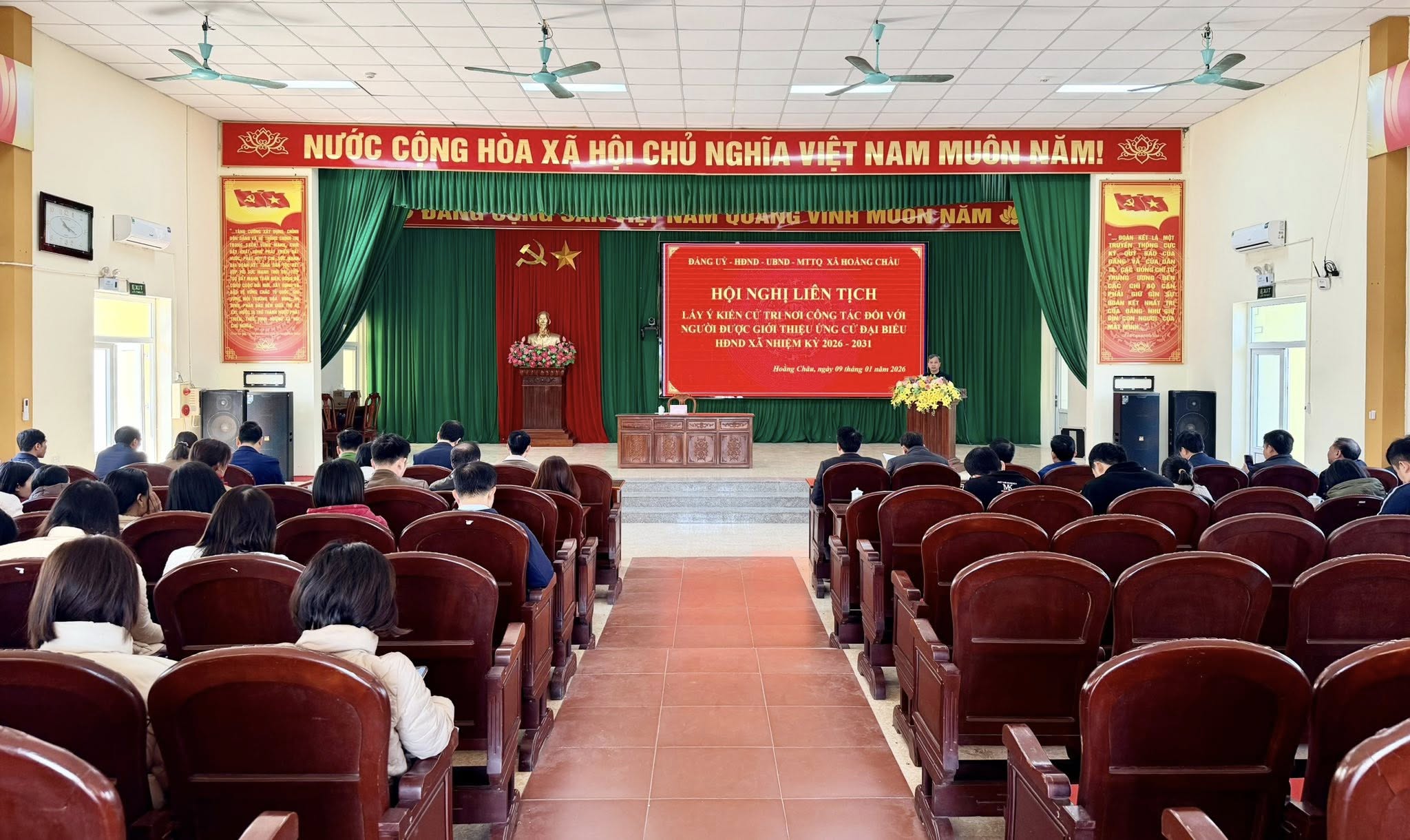 XÃ HOẰNG CHÂU TỔ CHỨC HỘI NGHỊ LIÊN TỊCH LẤY Ý KIẾN CỬ TRI NƠI CÔNG TÁC ĐỐI VỚI NGƯỜI ĐƯỢC GIỚI THIỆU ỨNG CỬ ĐẠI BIỂU HĐND X Ã NHIỆM KỲ 2026 – 2031