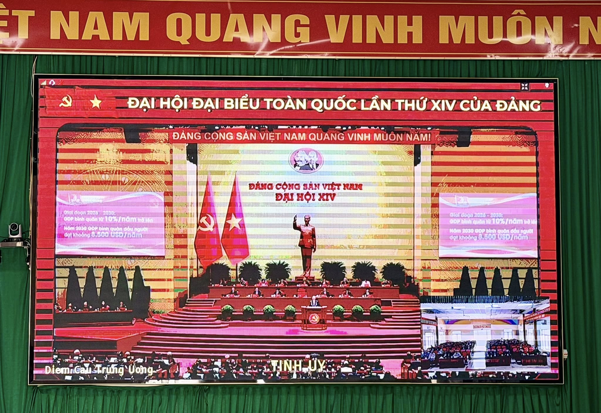 XÃ HOẰNG CHÂU THAM DỰ HỘI NGHỊ TOÀN QUỐC NGHIÊN CỨU, HỌC TẬP, QUÁN TRIỆT VÀ TRIỂN KHAI THỰC HIỆN NGHỊ QUYẾT ĐẠI HỘI XIV CỦA ĐẢNG