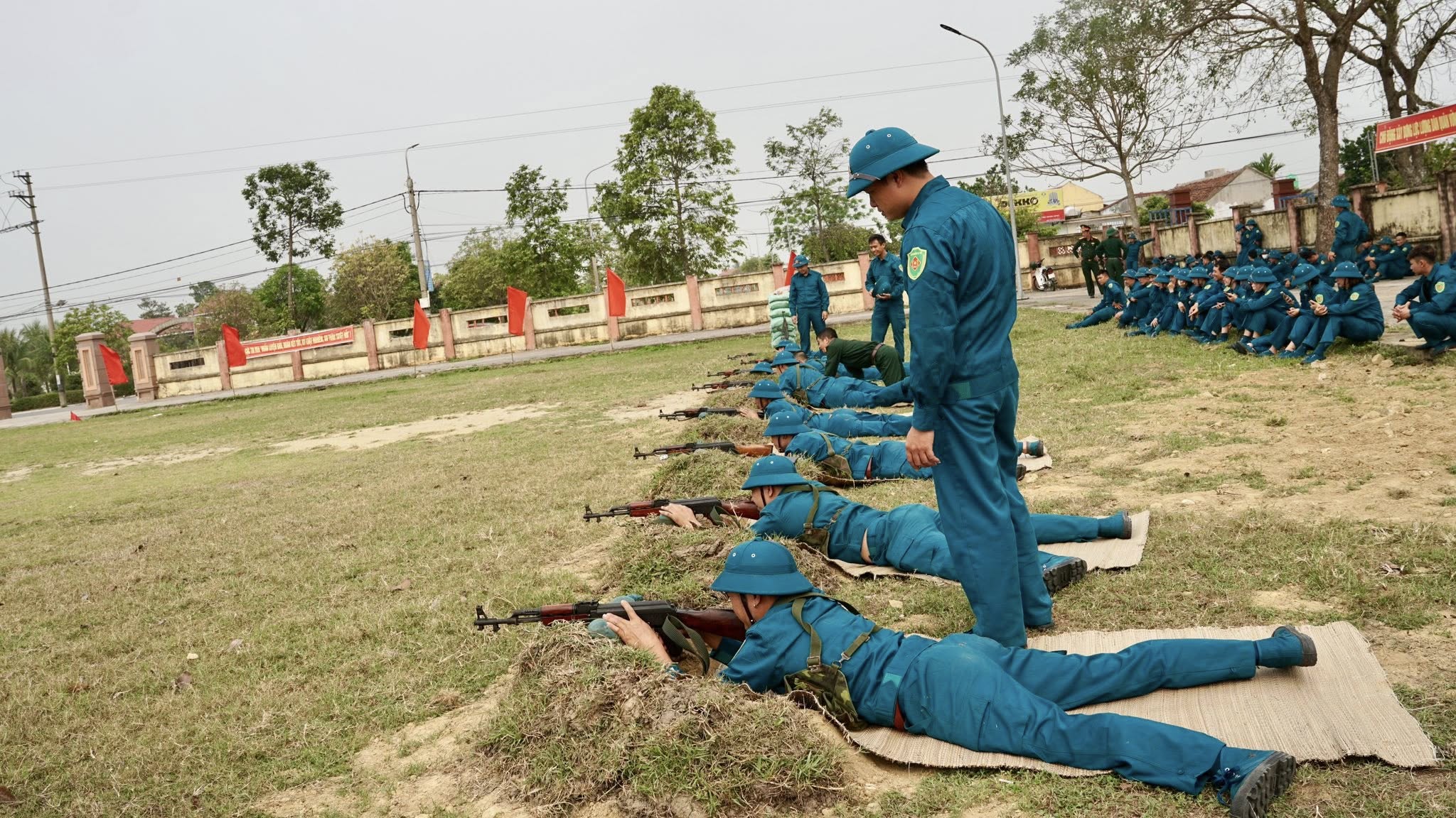Anh-tin-bai