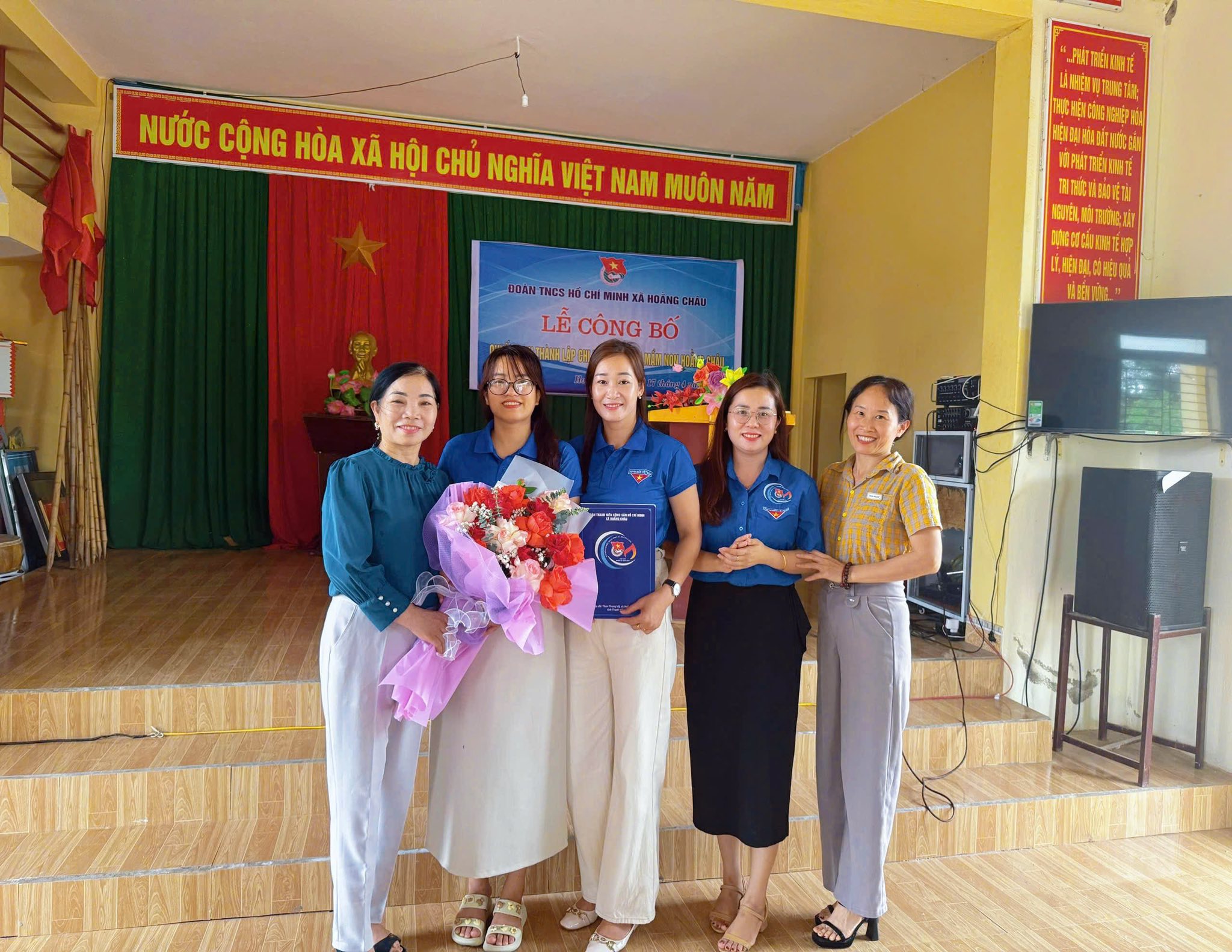 THÀNH LẬP CHI ĐOÀN TRƯỜNG MẦM NON HOẰNG CHÂU