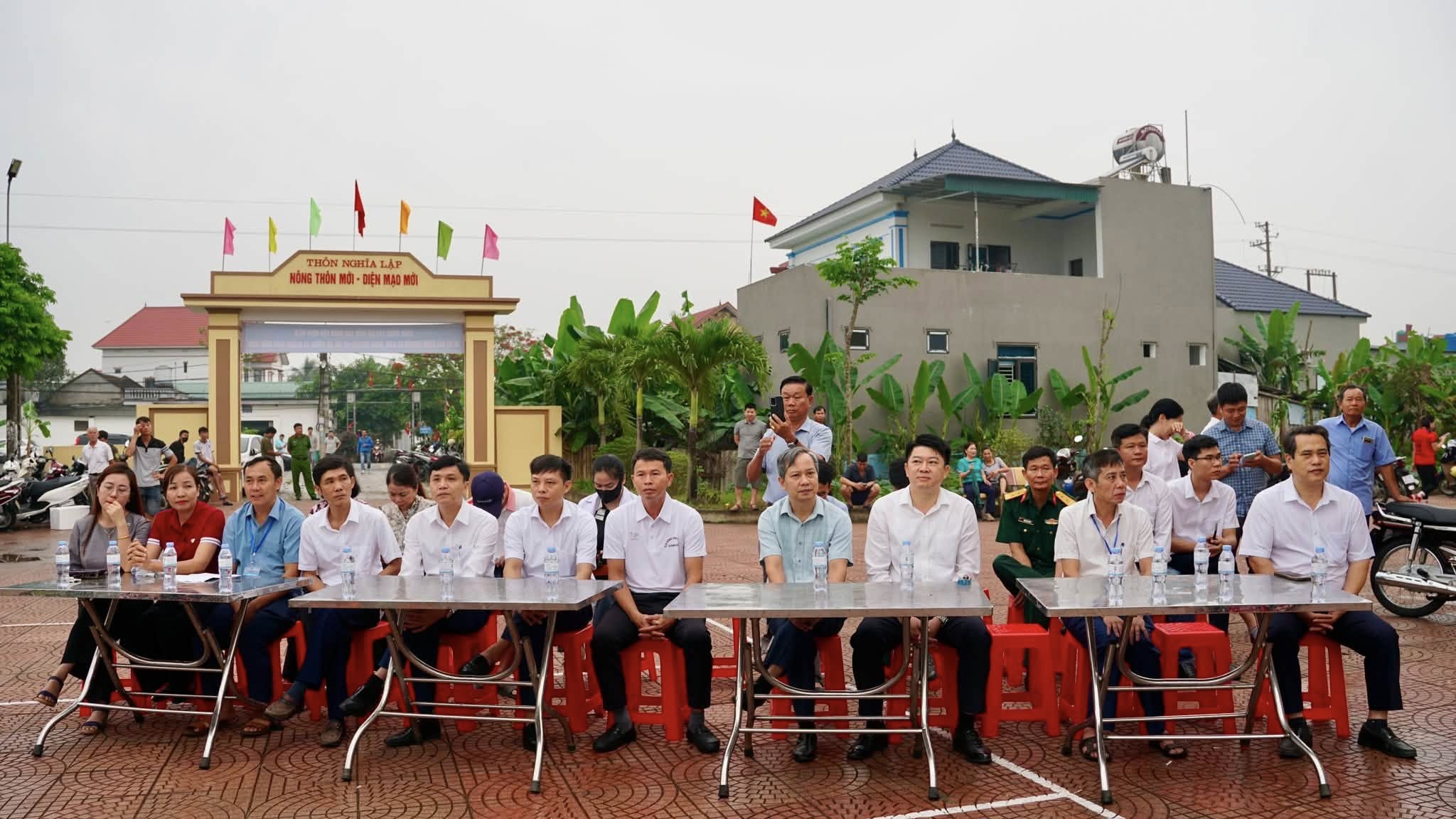 Anh-tin-bai
