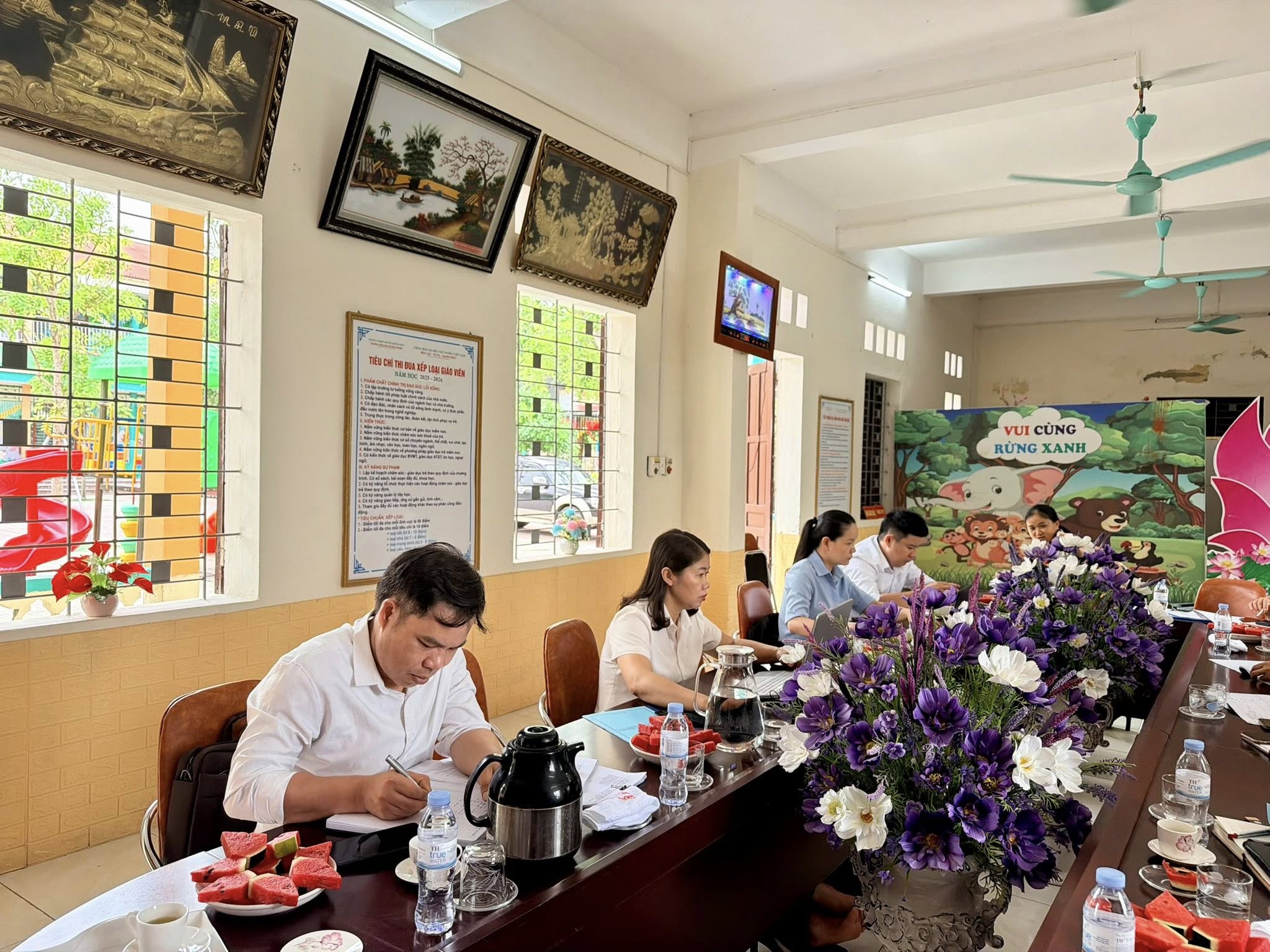 Anh-tin-bai