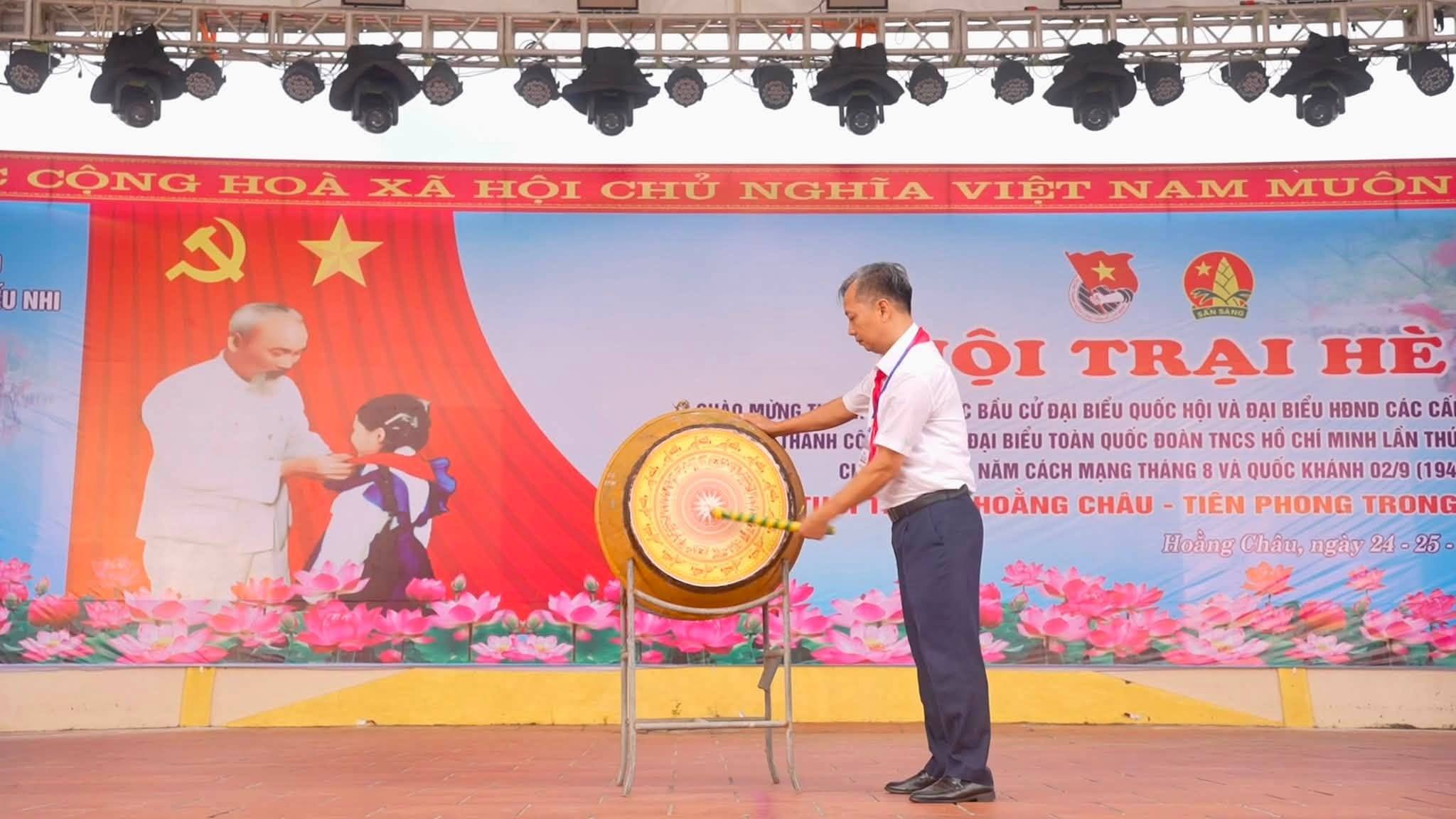 Anh-tin-bai