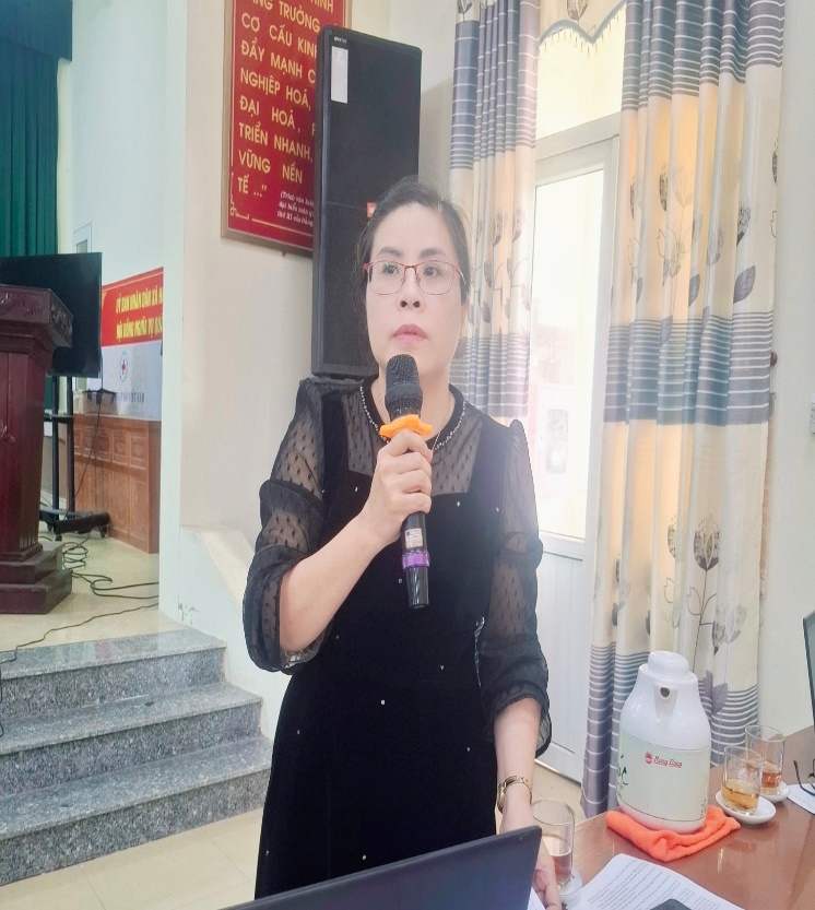 Có thể là hình ảnh về một hoặc nhiều người, sáo, kèn clarinet và văn bản cho biết 'Co TRƯỞNG TRƯỜI NH ĐẨY CẦU KINI NGHIỆP MẠNH c ĐAI HÓA, HOA, TRIỂN VỮNG NHANH VUNGNÉN TẾ NEN th ಕಳದನಹು 曲席形報 A3и DA Rang-fitor'